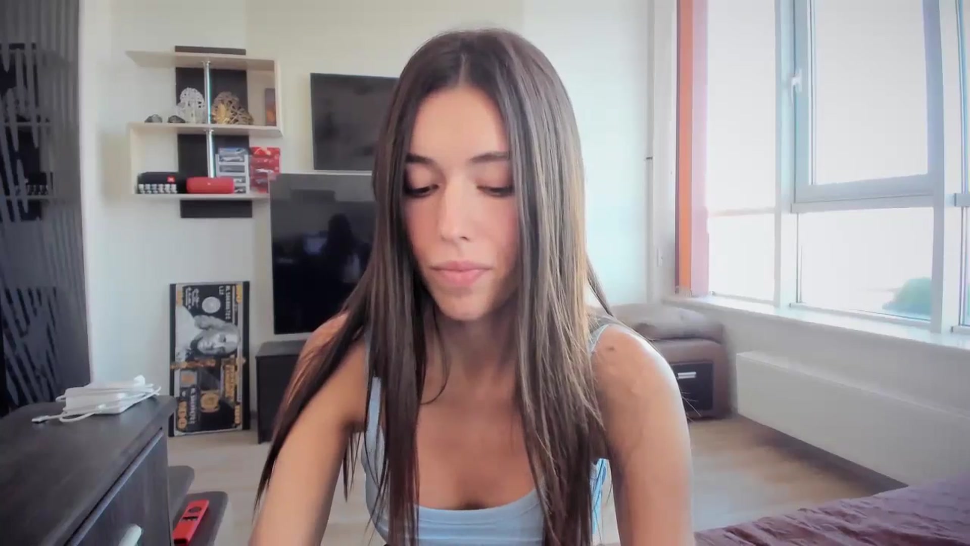 Gallery image thumbnail from laurensaenz's myfreecams stream on, 10/22/2024, 11:07 image 2 of 20