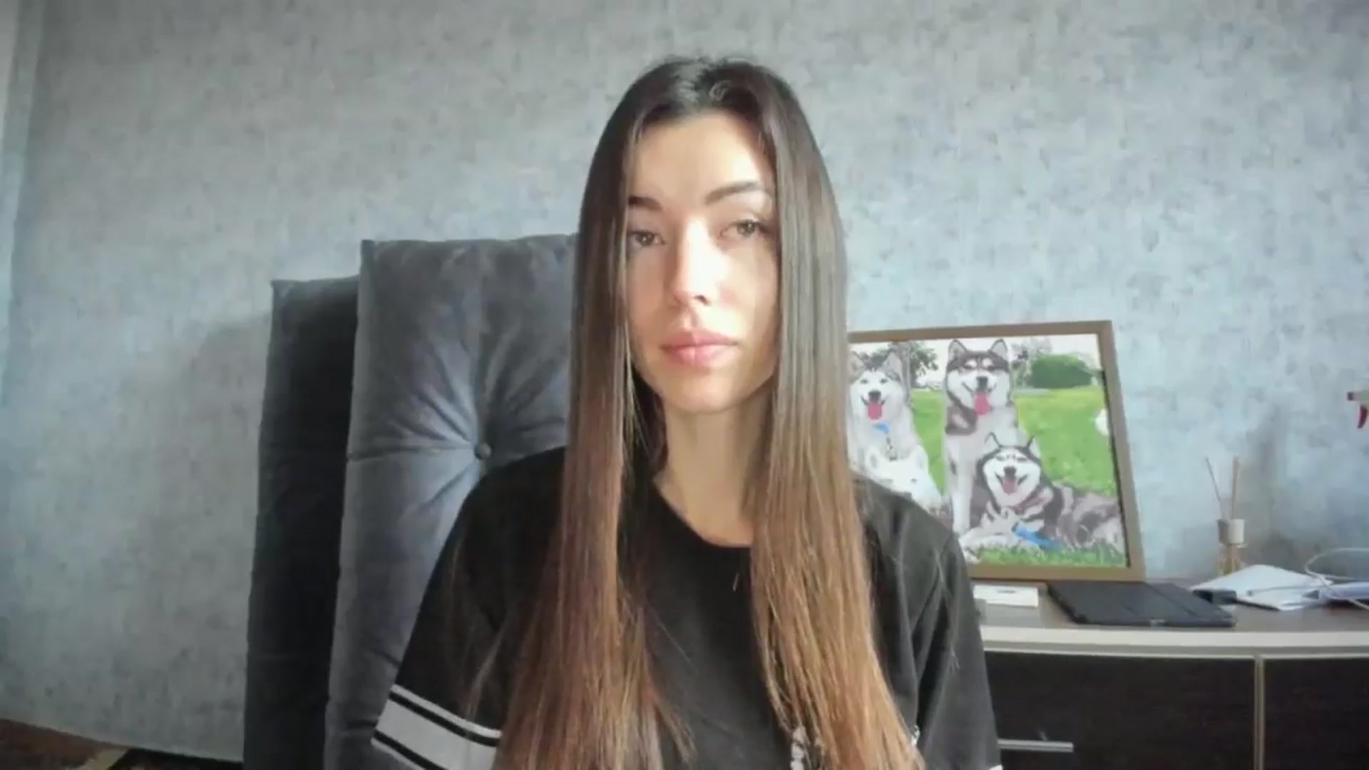 Gallery image thumbnail from laurensaenz's myfreecams stream on, 11/10/2024, 07:43 image 3 of 20