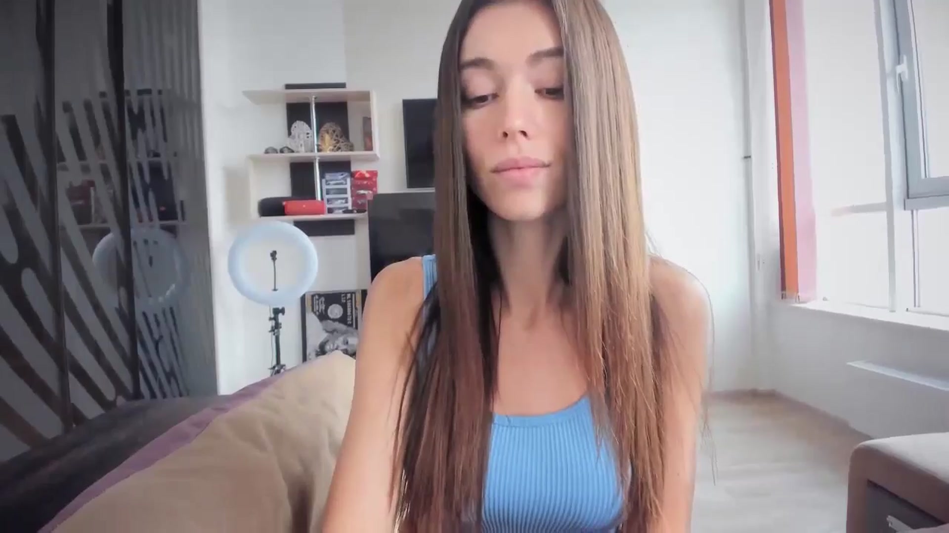 Gallery image thumbnail from laurensaenz's myfreecams stream on, 11/20/2024, 09:03 image 11 of 20
