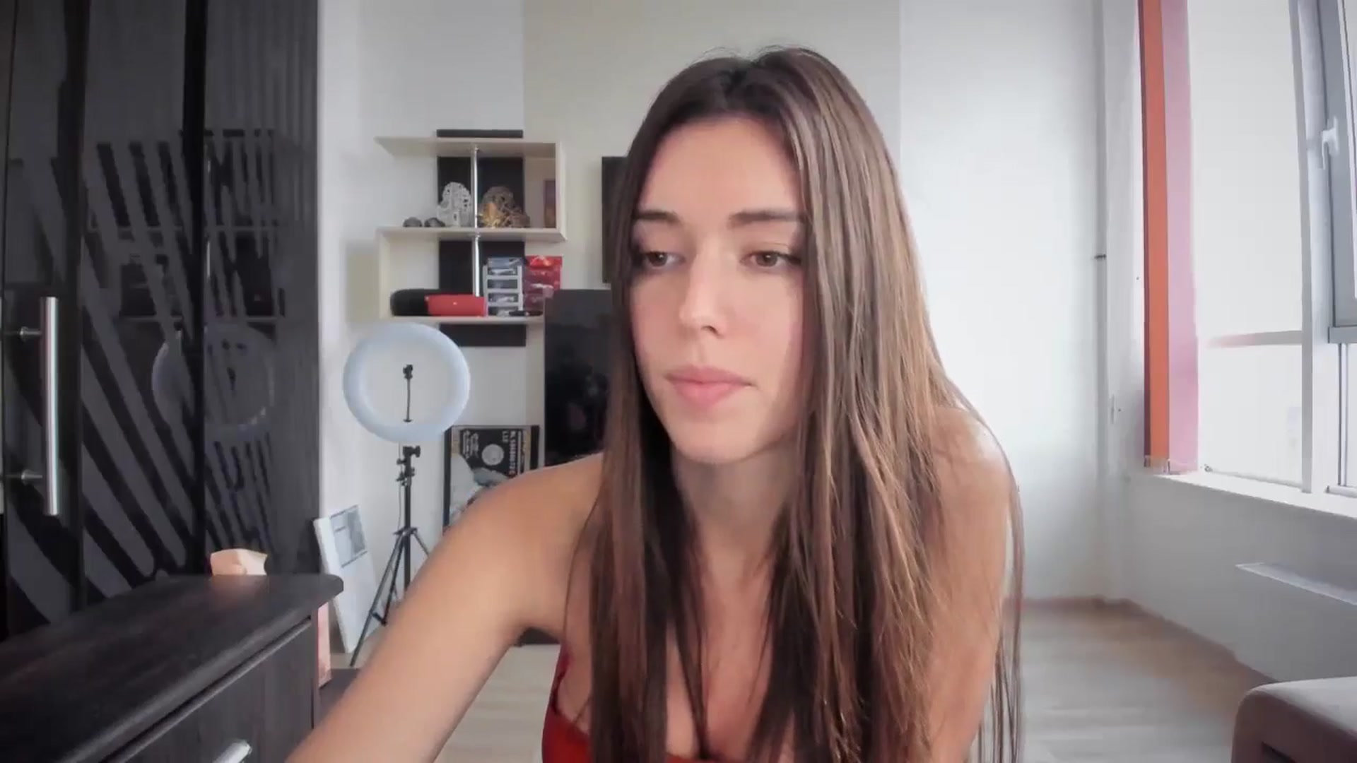 Gallery image thumbnail from laurensaenz's myfreecams stream on, 11/21/2024, 13:25 image 17 of 20
