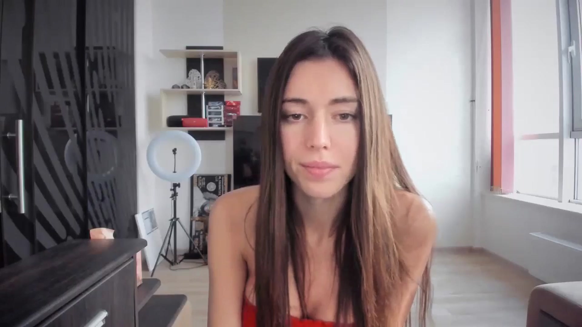 Gallery image thumbnail from laurensaenz's myfreecams stream on, 11/21/2024, 13:25 image 10 of 20