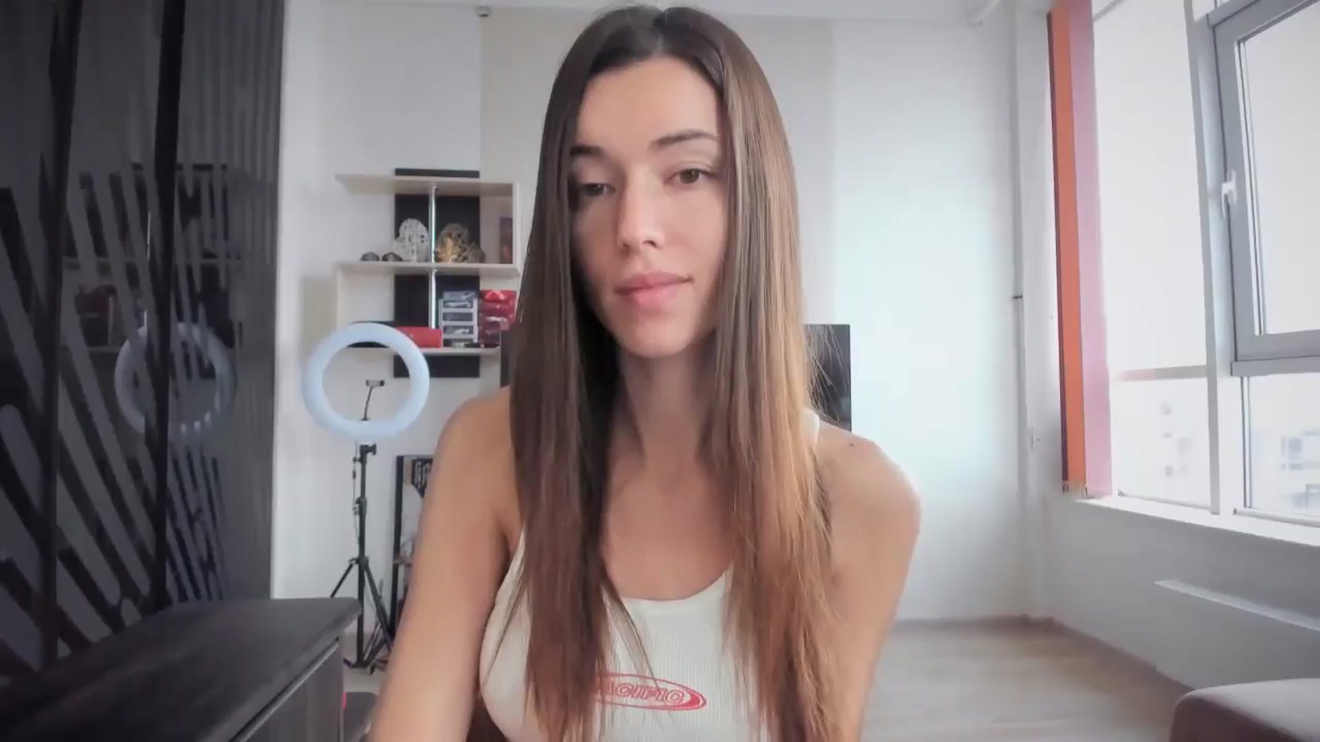 Gallery image thumbnail from laurensaenz's myfreecams stream on, 11/23/2024, 08:47 image 1 of 20