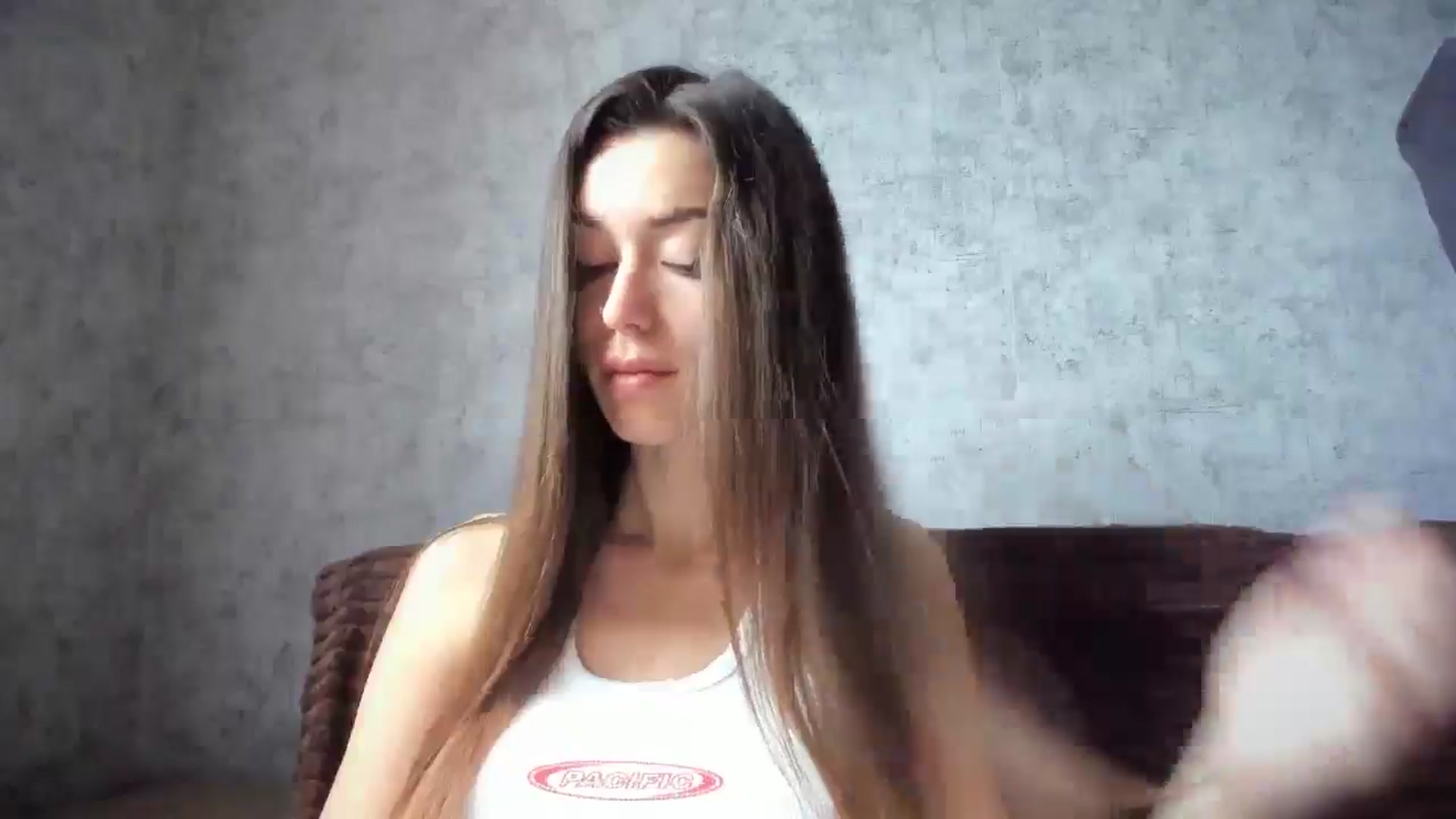 Gallery image thumbnail from laurensaenz's myfreecams stream on, 11/30/2024, 07:21 image 17 of 20