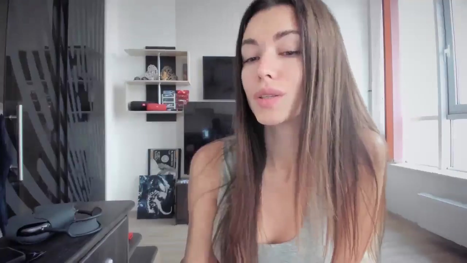 Gallery image thumbnail from laurensaenz's myfreecams stream on, 12/04/2024, 06:37 image 16 of 20