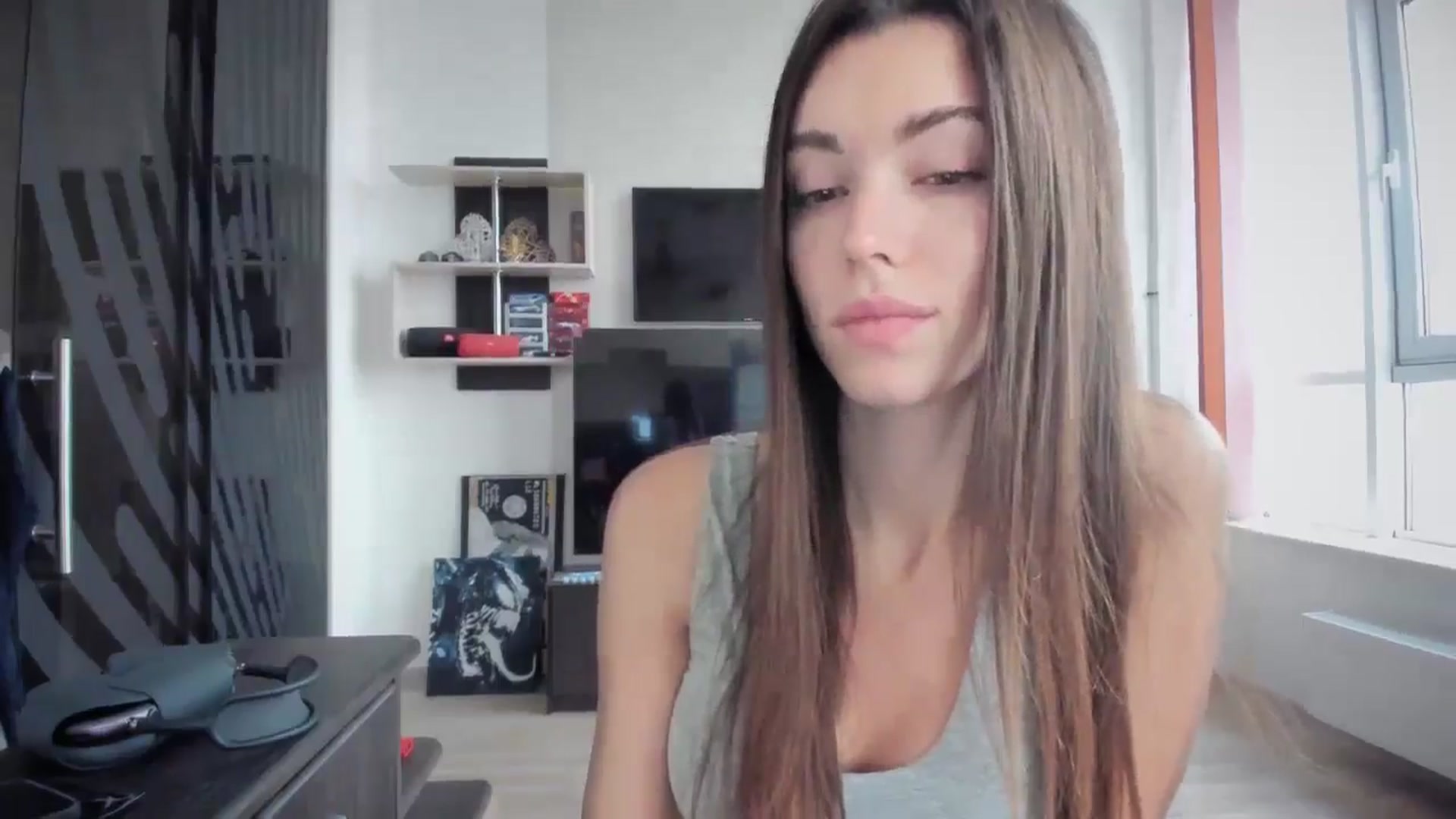 Gallery image thumbnail from laurensaenz's myfreecams stream on, 12/04/2024, 06:37 image 9 of 20
