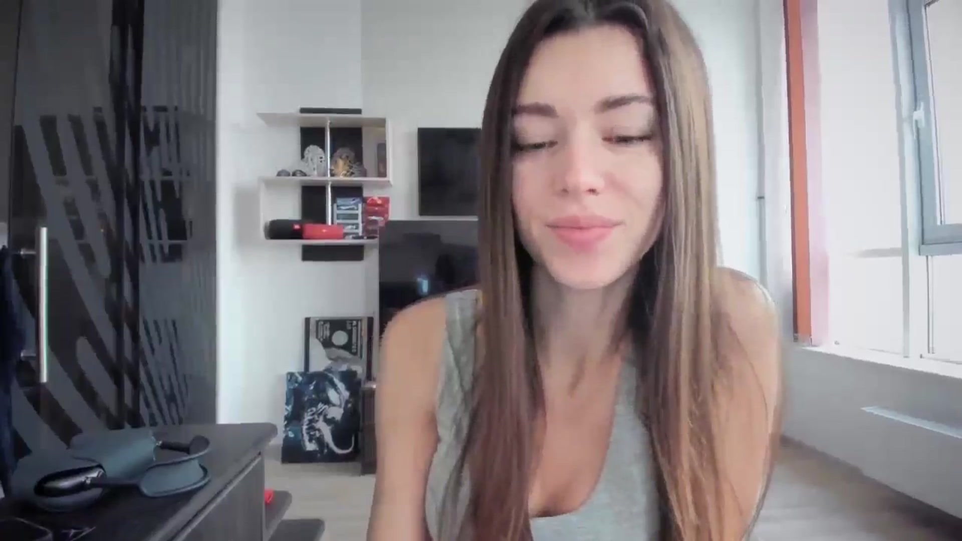 Gallery image thumbnail from laurensaenz's myfreecams stream on, 12/04/2024, 06:37 image 8 of 20