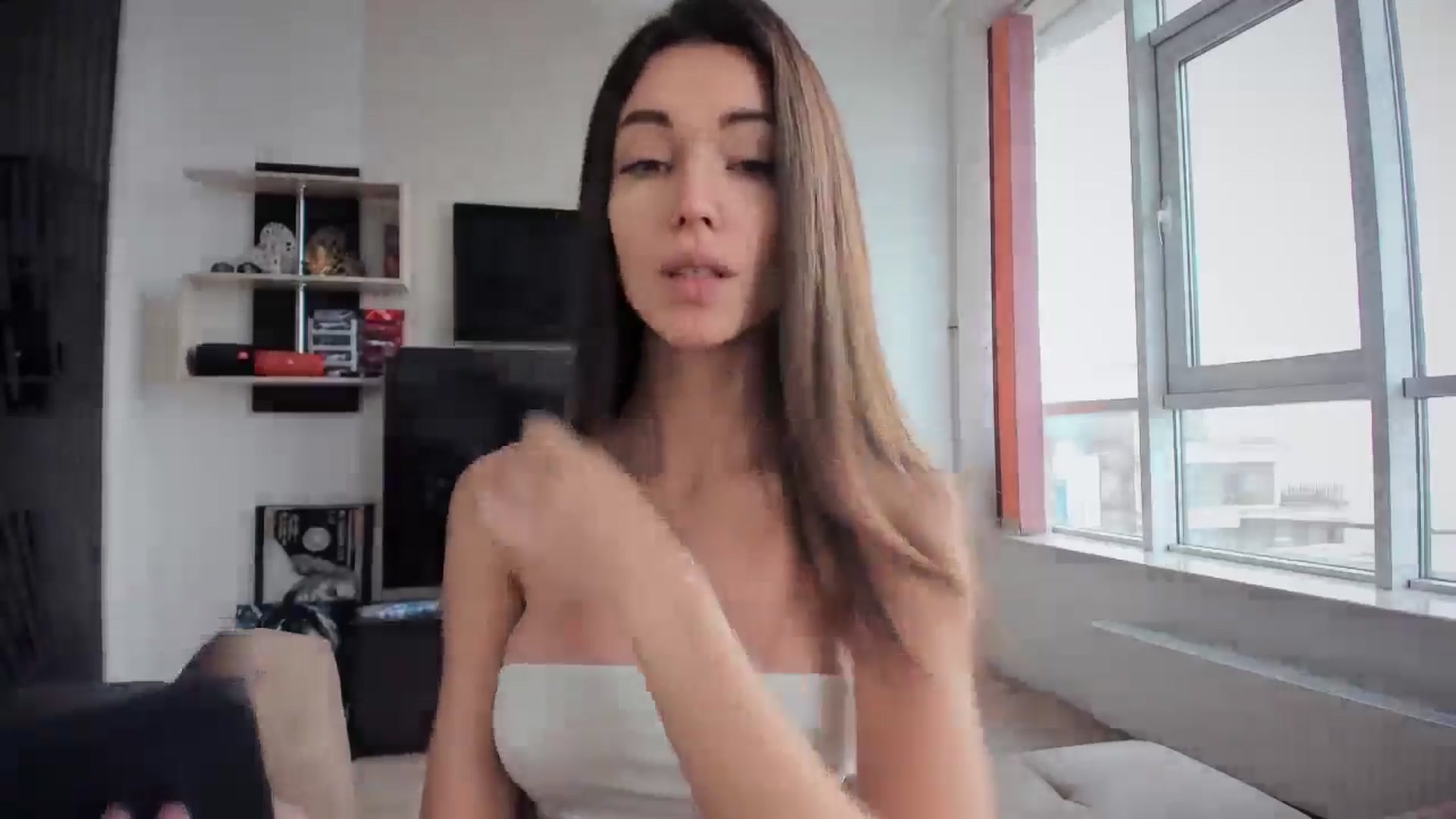 Gallery image thumbnail from laurensaenz's myfreecams stream on, 12/05/2024, 09:30 image 6 of 20