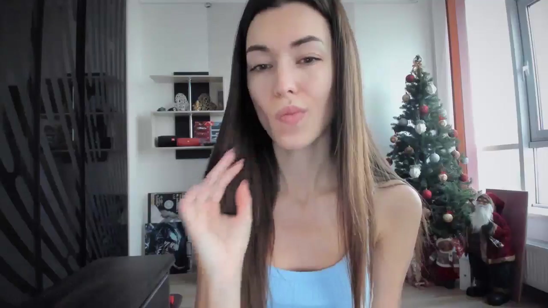 Gallery image thumbnail from laurensaenz's myfreecams stream on, 12/23/2024, 08:26 image 7 of 20