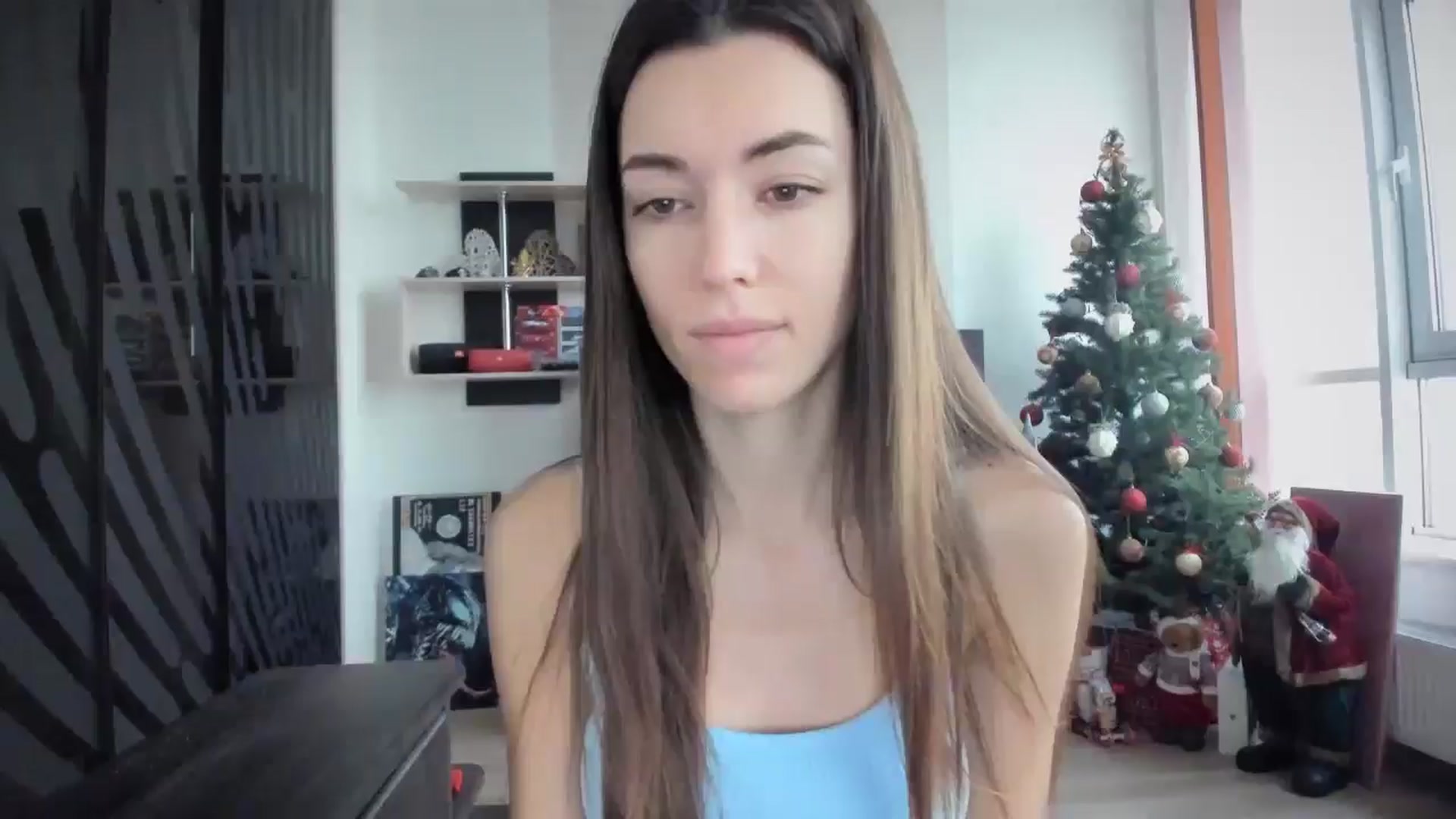 Gallery image thumbnail from laurensaenz's myfreecams stream on, 12/23/2024, 08:26 image 14 of 20