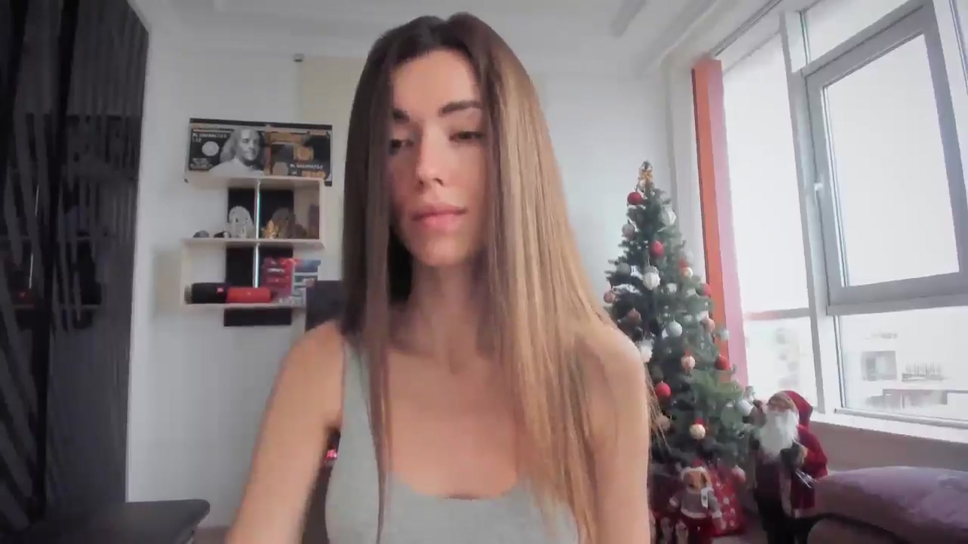 Gallery image thumbnail from laurensaenz's myfreecams stream on, 12/28/2024, 08:31 image 12 of 20