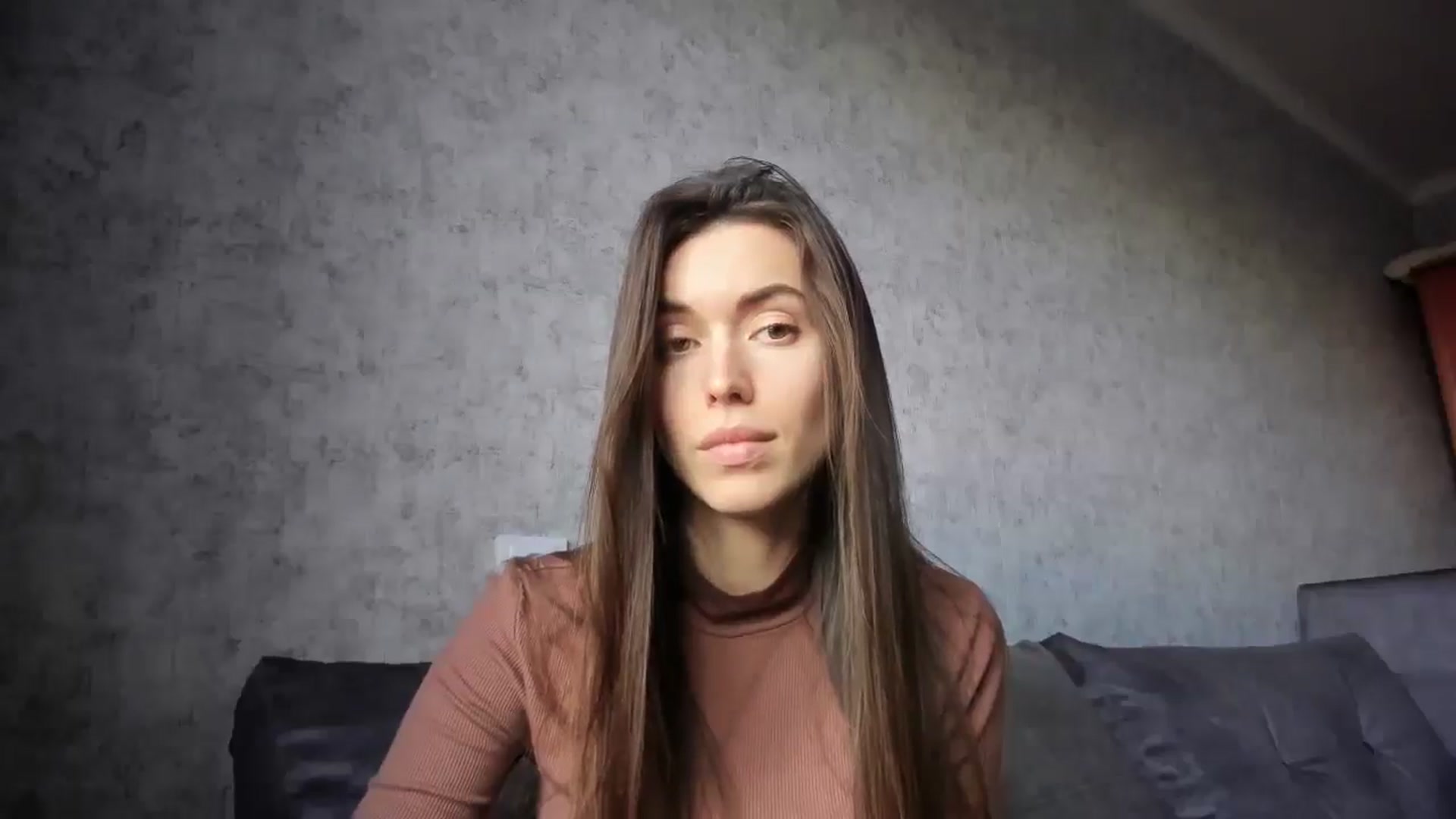 Gallery image thumbnail from laurensaenz's myfreecams stream on, 01/09/2025, 12:46 image 15 of 20