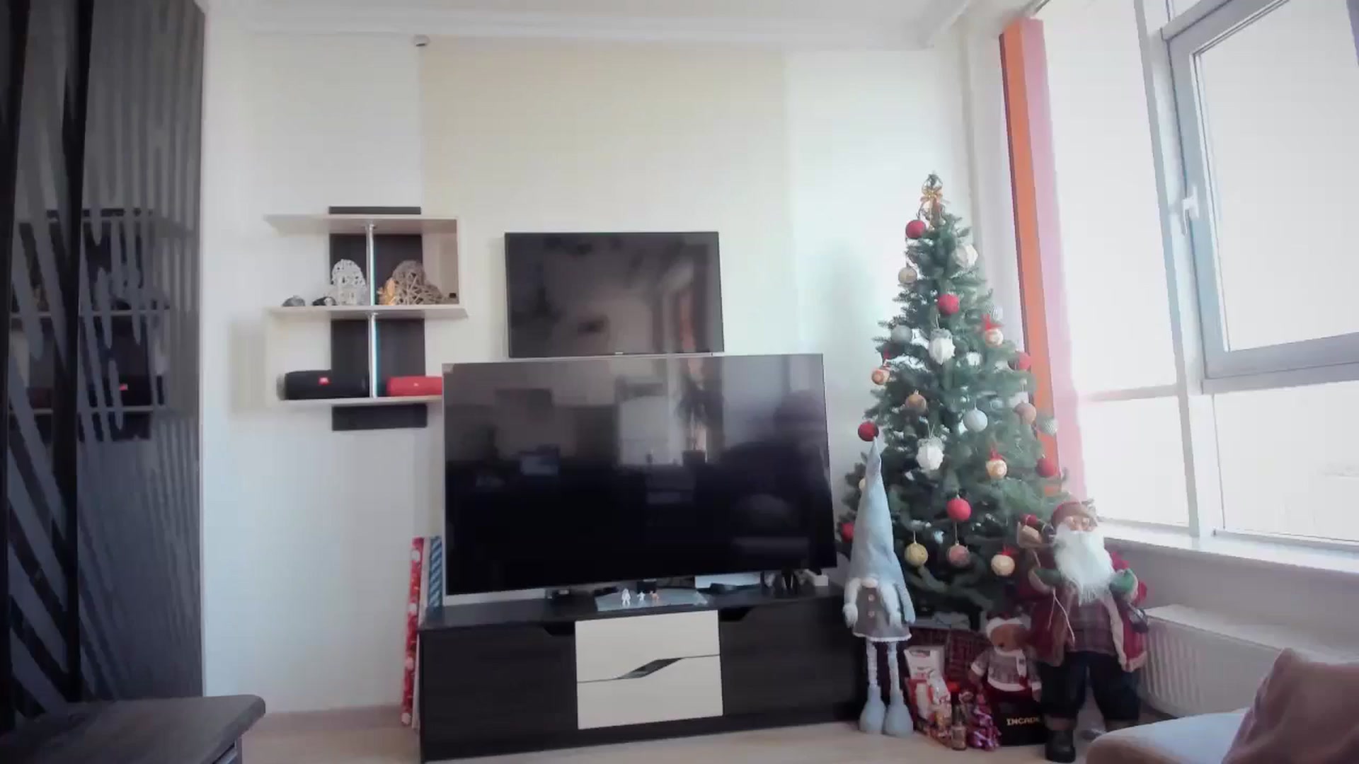 Gallery image thumbnail from laurensaenz's myfreecams stream on, 01/13/2025, 09:14 image 8 of 20