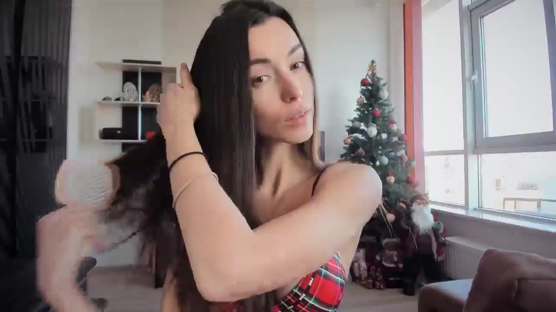 Gallery image thumbnail from laurensaenz's myfreecams stream on, 01/13/2025, 10:04 image 11 of 20