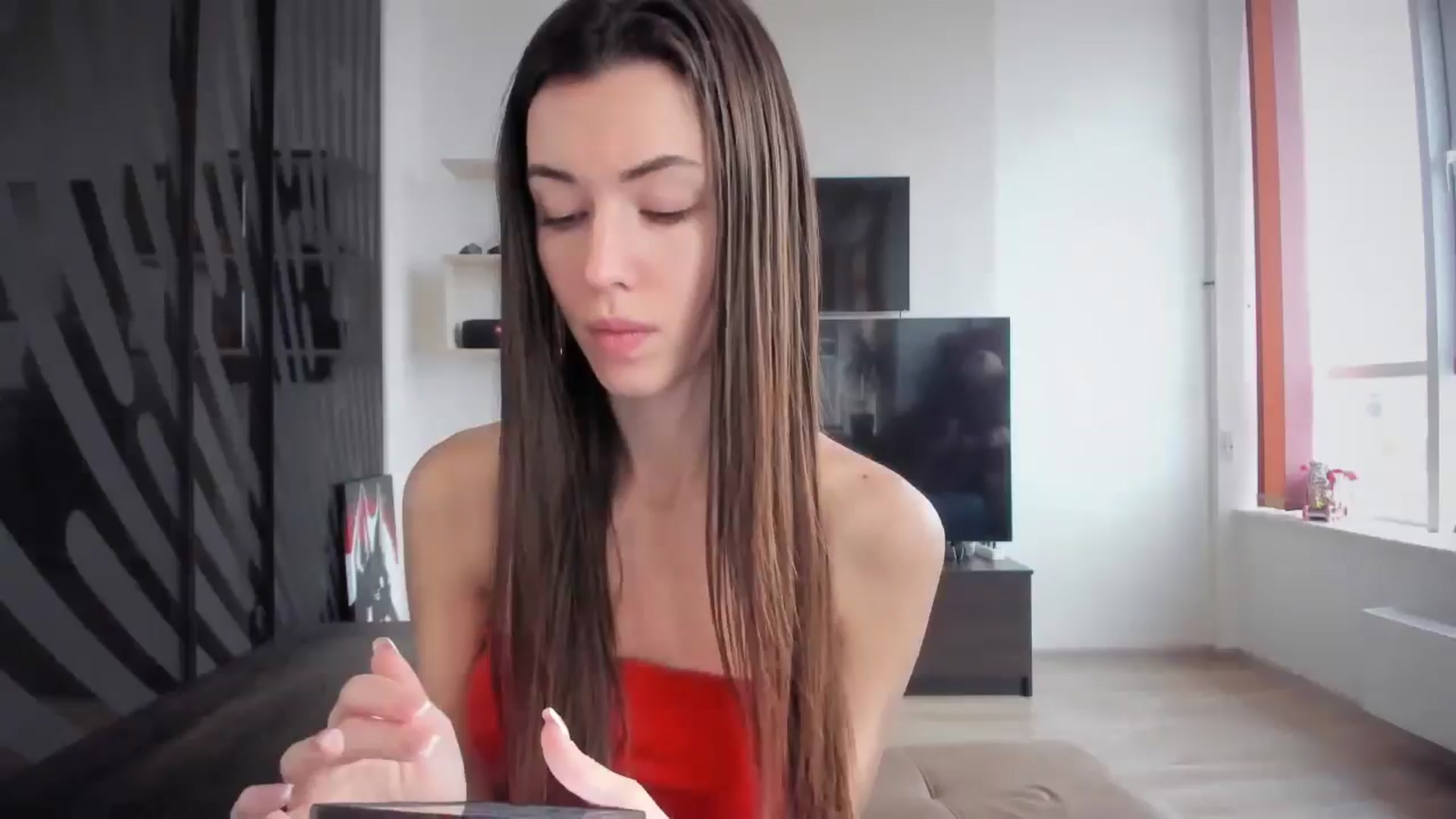 Gallery image thumbnail from laurensaenz's myfreecams stream on, 01/19/2025, 07:33 image 17 of 20
