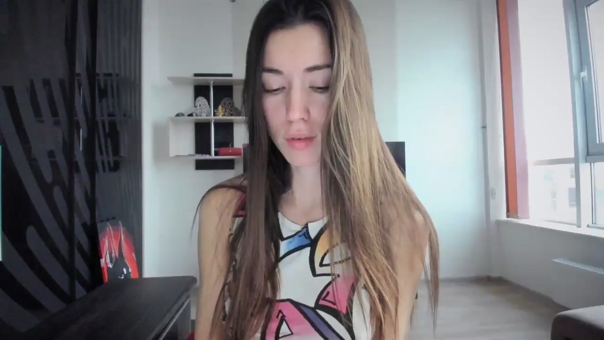 Gallery image thumbnail from laurensaenz's myfreecams stream on, 01/22/2025, 06:52 image 6 of 20