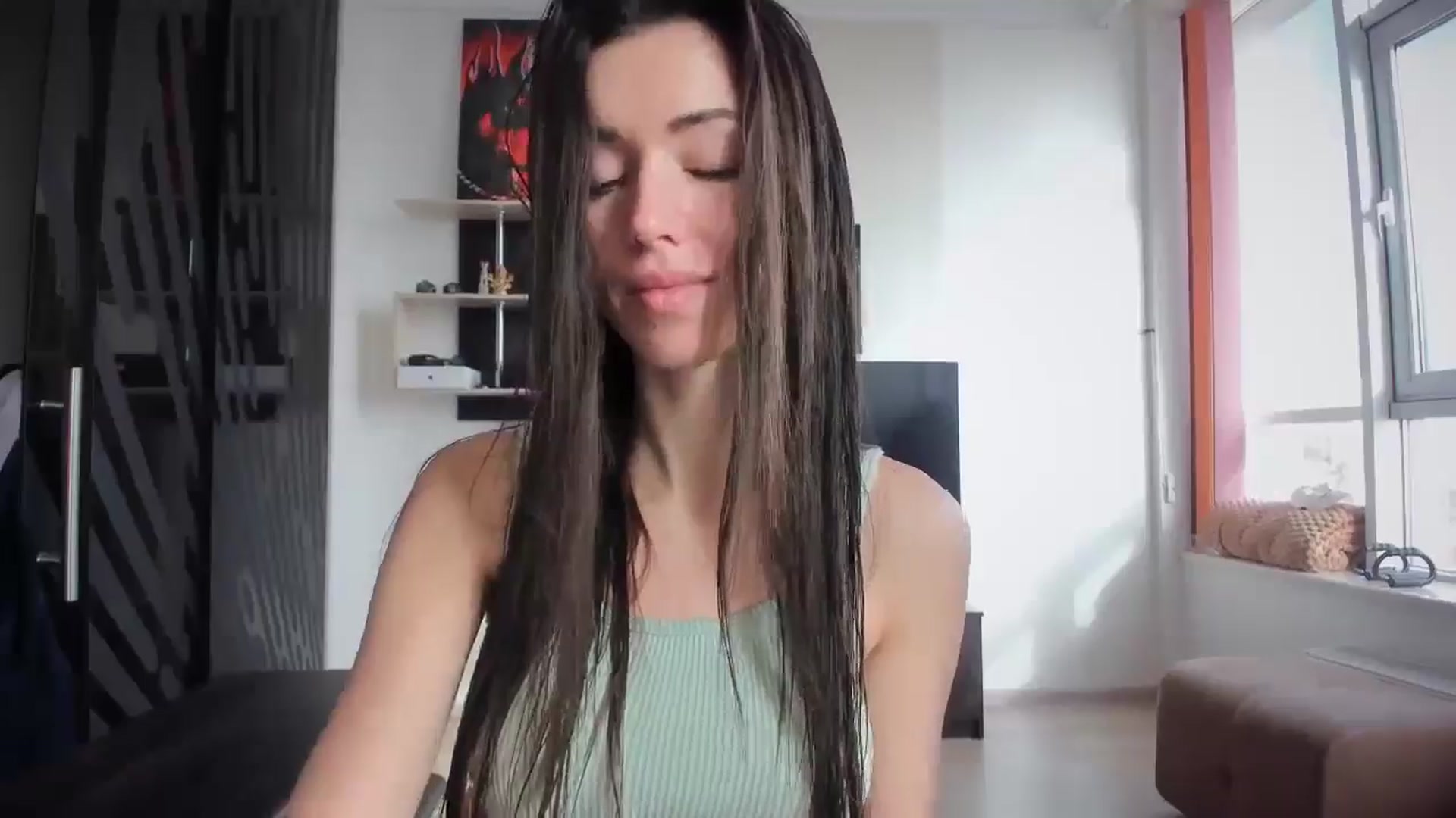 Gallery image thumbnail from laurensaenz's myfreecams stream on, 02/09/2025, 08:38 image 2 of 20