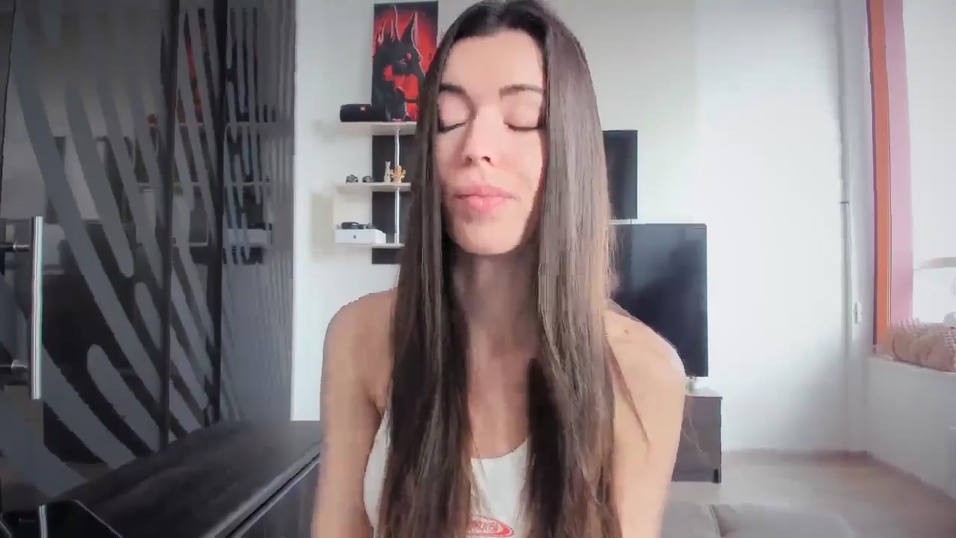 Gallery image thumbnail from laurensaenz's myfreecams stream on, 02/10/2025, 07:32 image 3 of 20