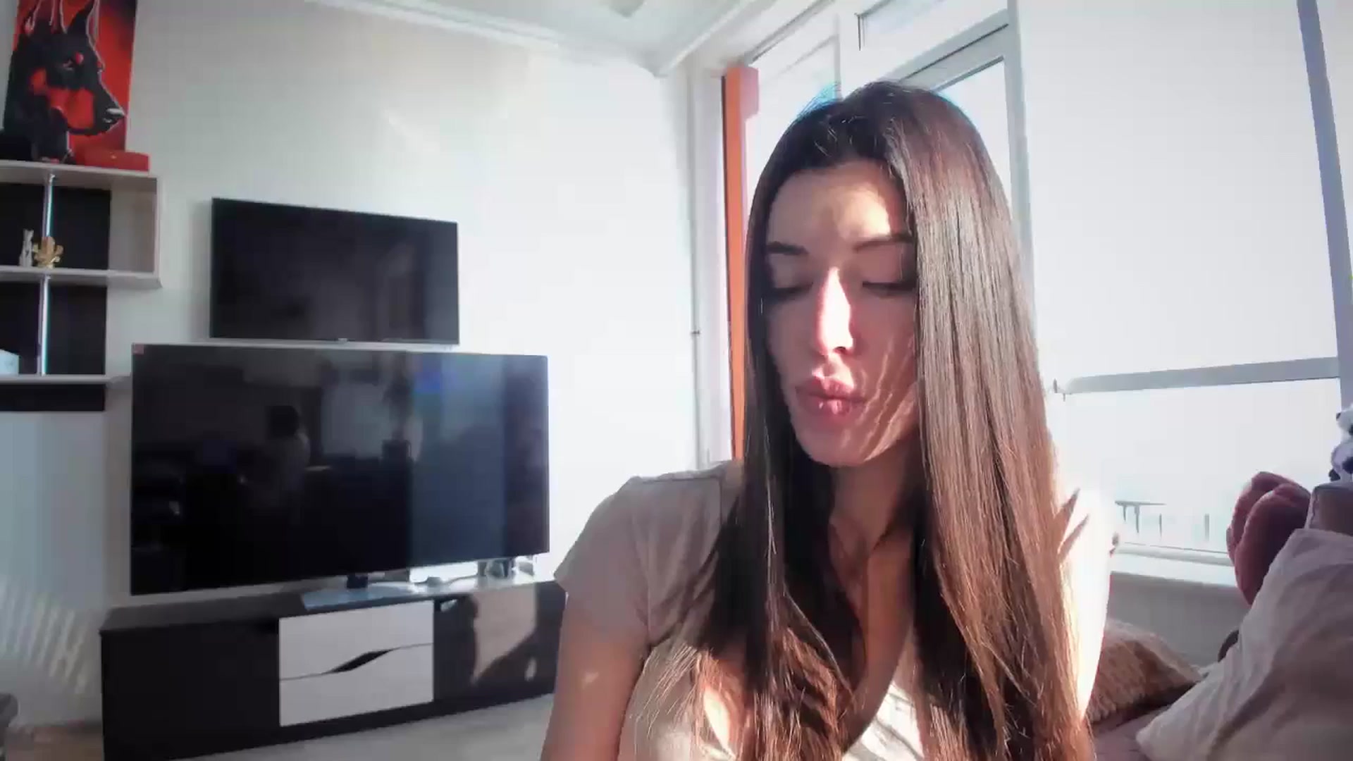Gallery image thumbnail from laurensaenz's myfreecams stream on, 02/13/2025, 07:35 image 7 of 20
