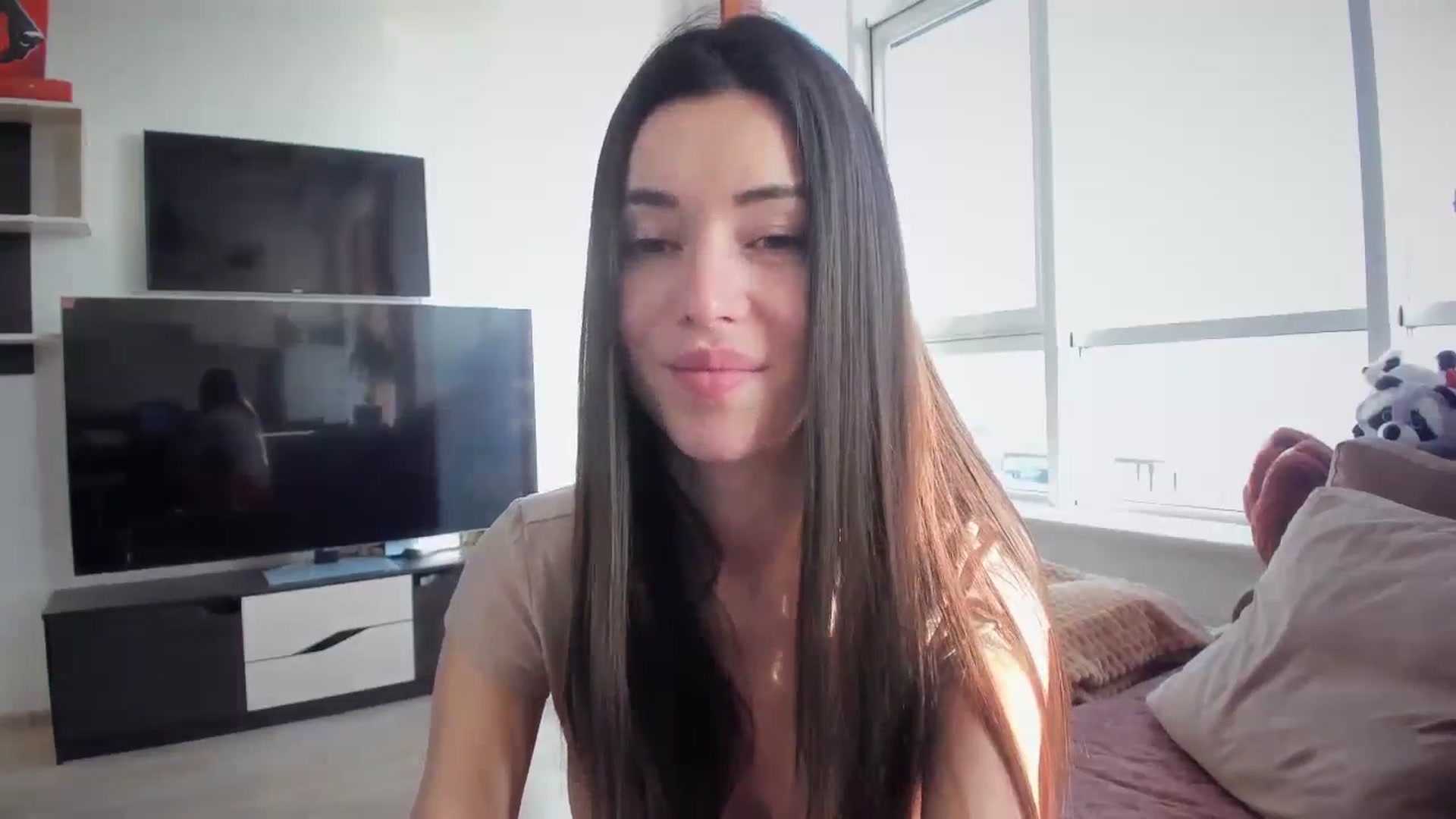 Gallery image thumbnail from laurensaenz's myfreecams stream on, 02/13/2025, 07:35 image 15 of 20