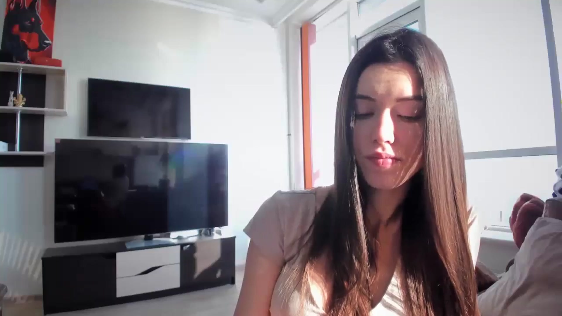 Gallery image thumbnail from laurensaenz's myfreecams stream on, 02/13/2025, 07:35 image 6 of 20