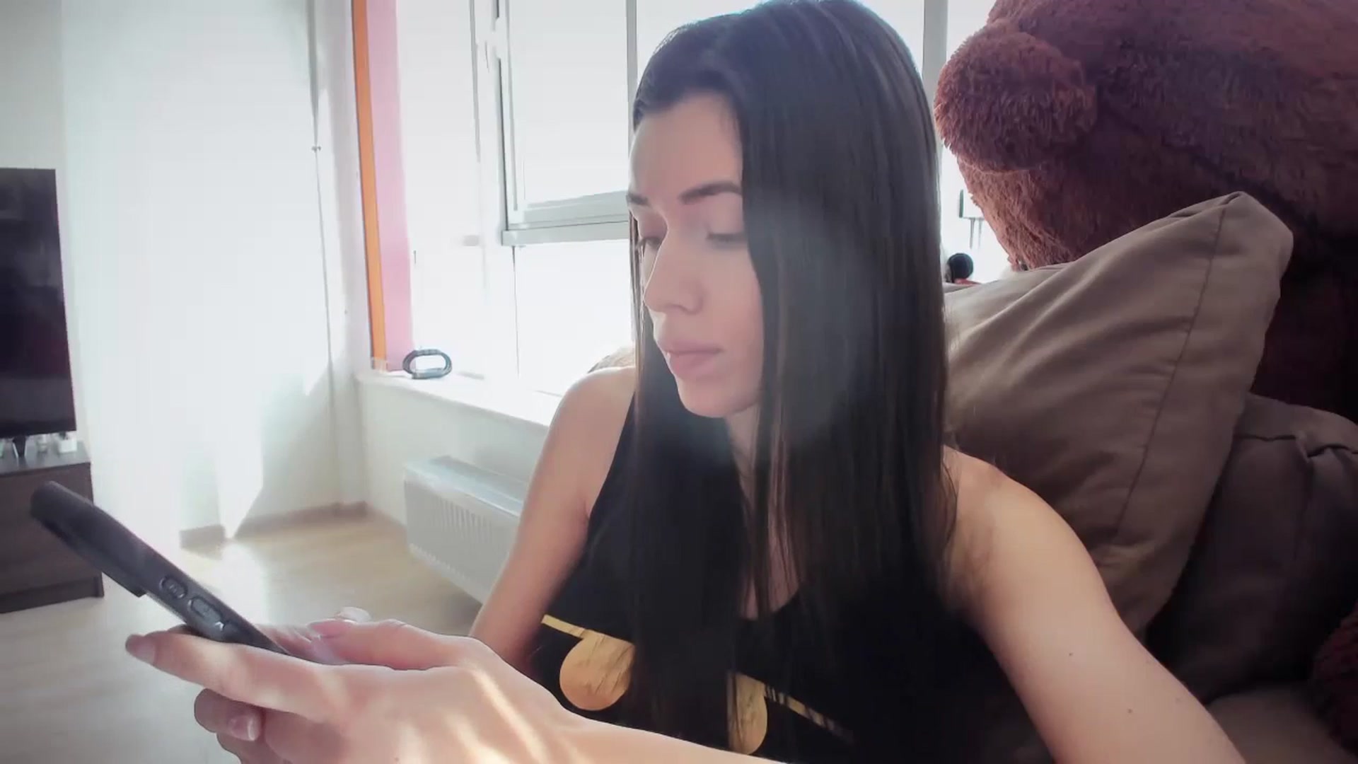 Gallery image thumbnail from laurensaenz's myfreecams stream on, 02/18/2025, 08:41 image 15 of 20