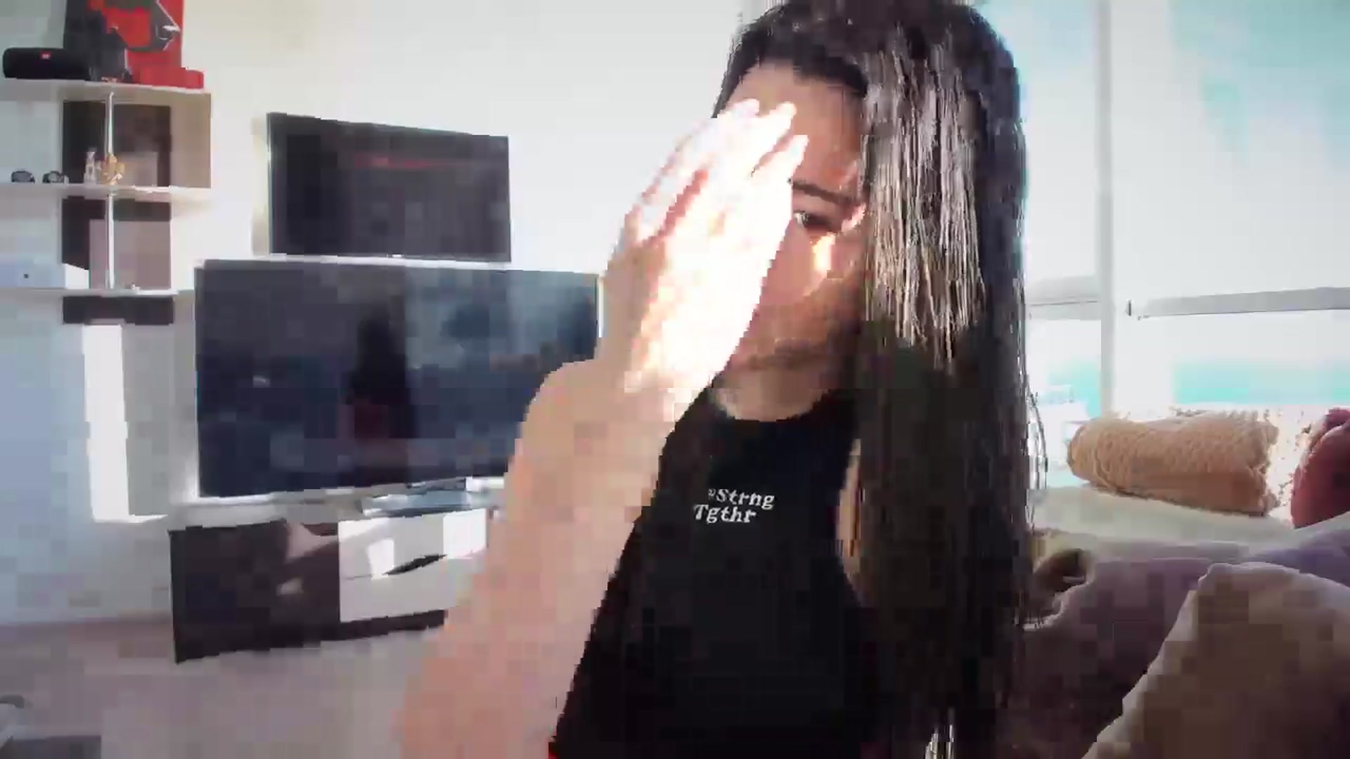 Gallery image thumbnail from laurensaenz's myfreecams stream on, 02/19/2025, 06:33 image 7 of 20
