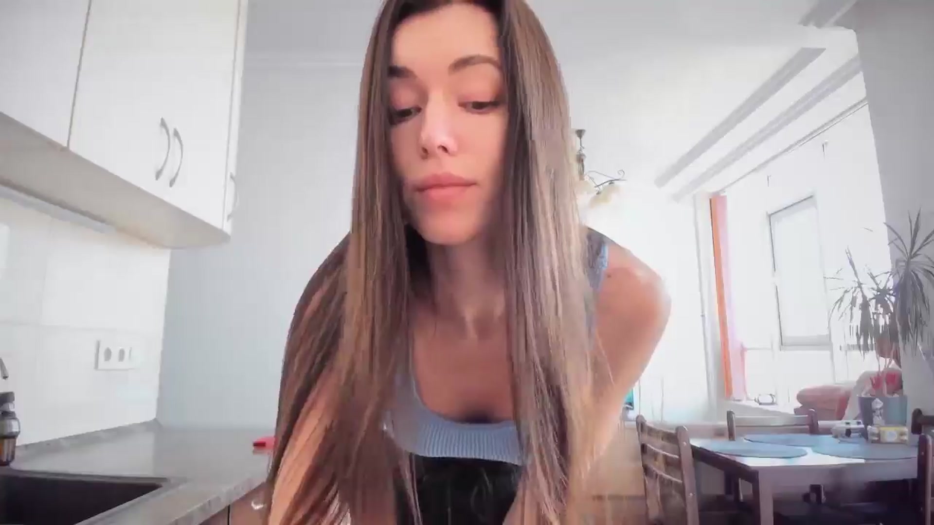 Gallery image thumbnail from laurensaenz's myfreecams stream on, 02/28/2025, 10:59 image 9 of 20