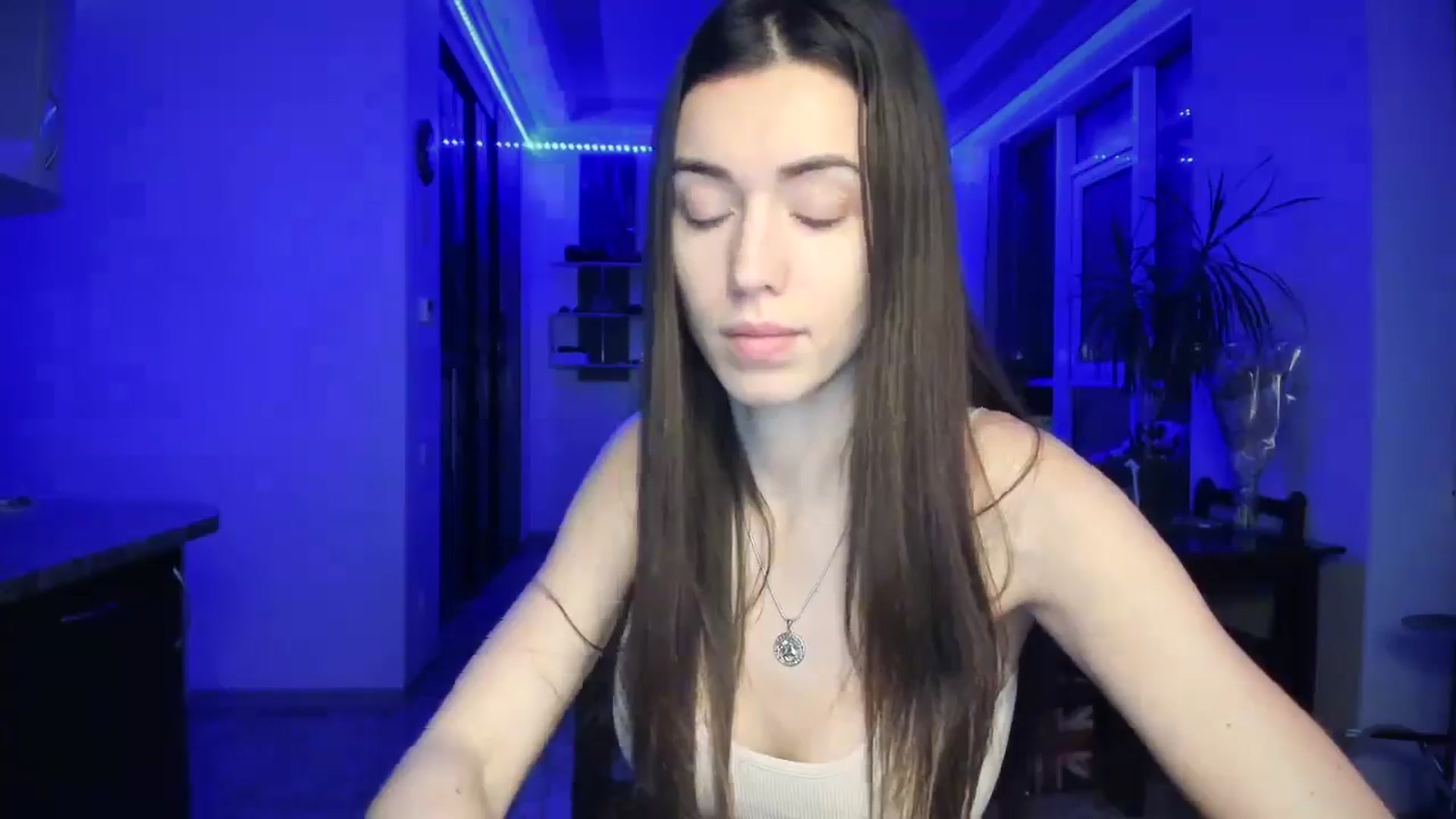 Gallery image thumbnail from laurensaenz's myfreecams stream on, 03/01/2025, 20:44 image 10 of 20