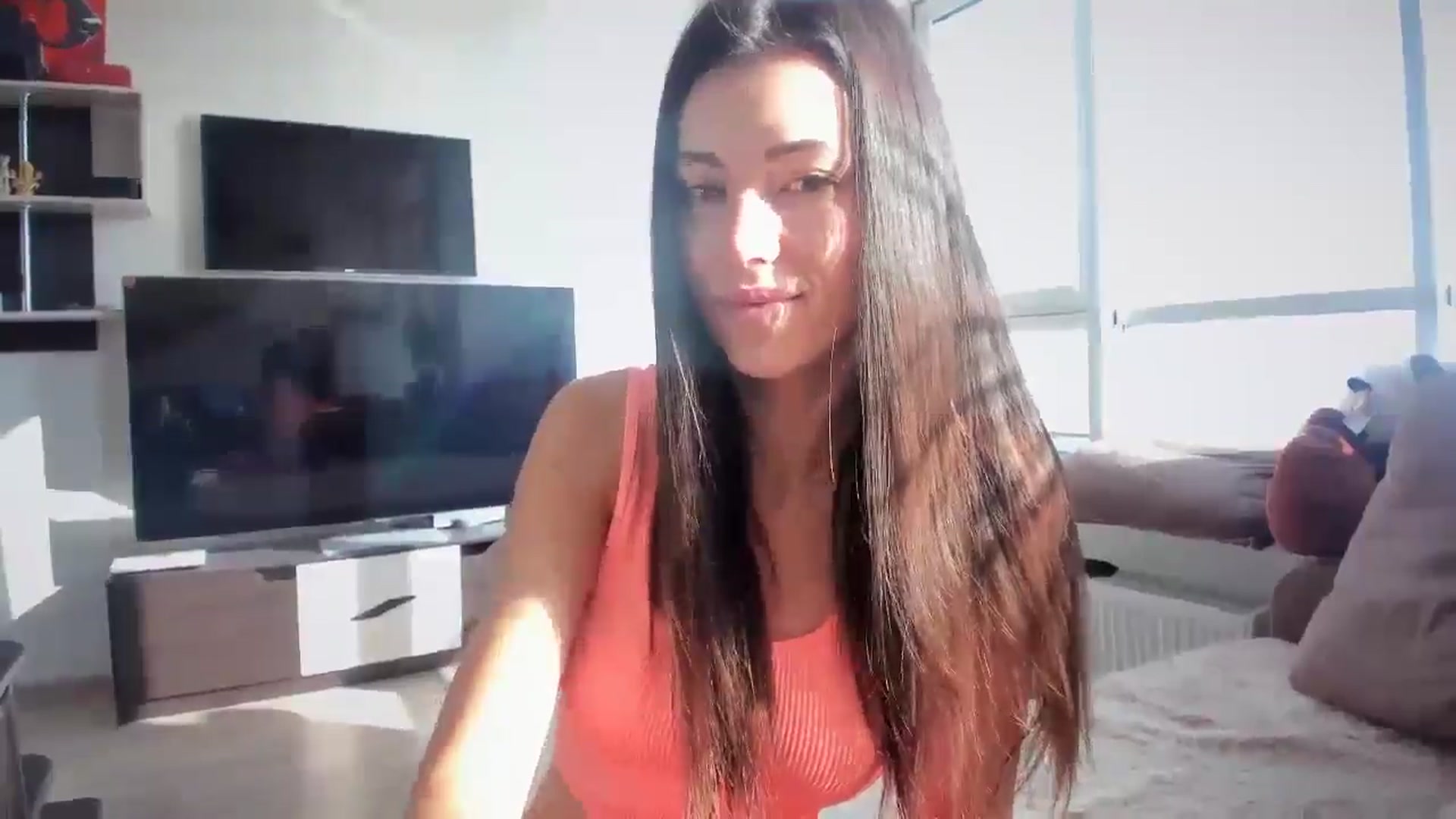 Gallery image thumbnail from laurensaenz's myfreecams stream on, 03/09/2025, 06:44 image 14 of 20