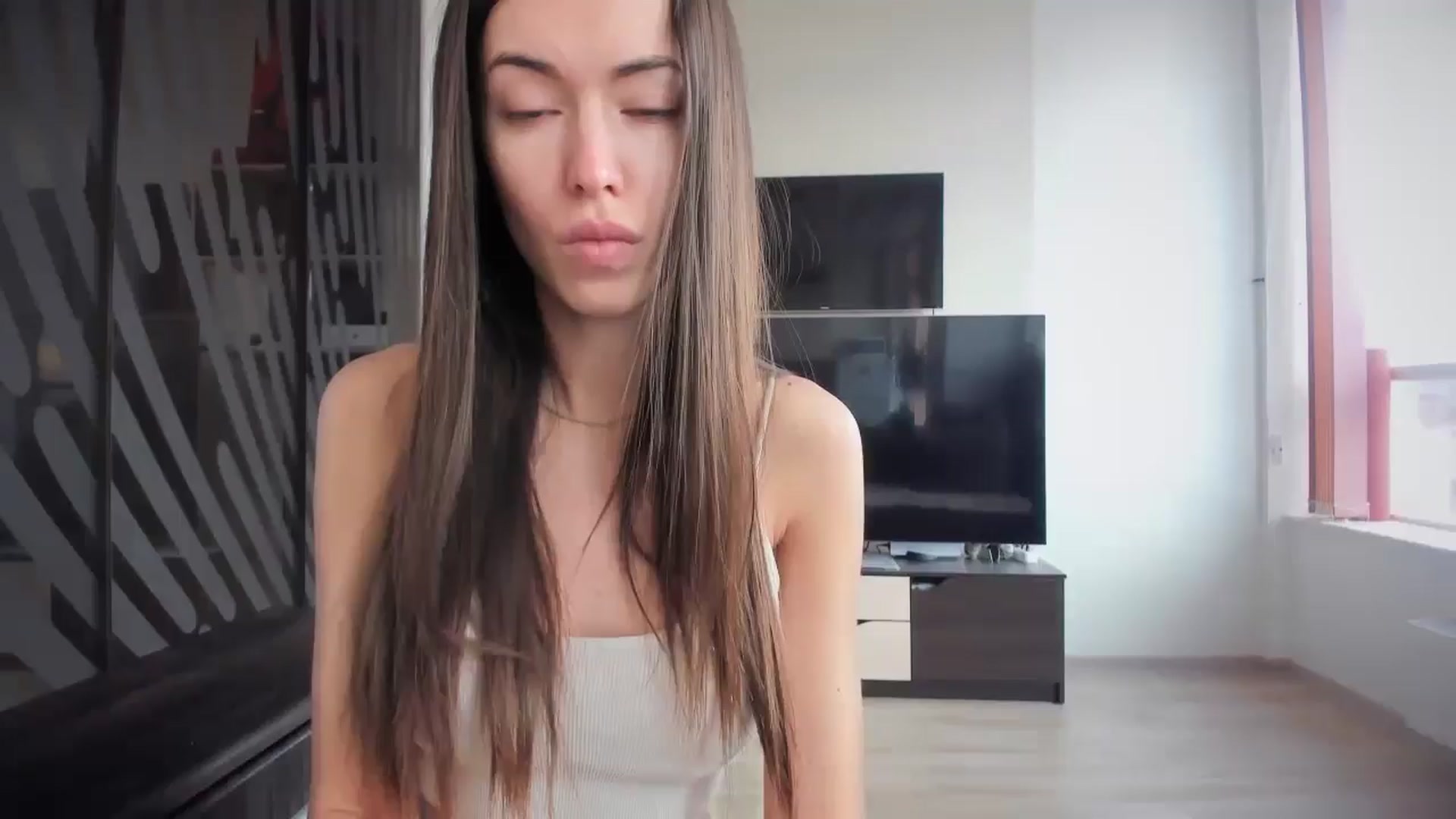 Gallery image thumbnail from laurensaenz's myfreecams stream on, 03/12/2025, 06:06 image 3 of 20