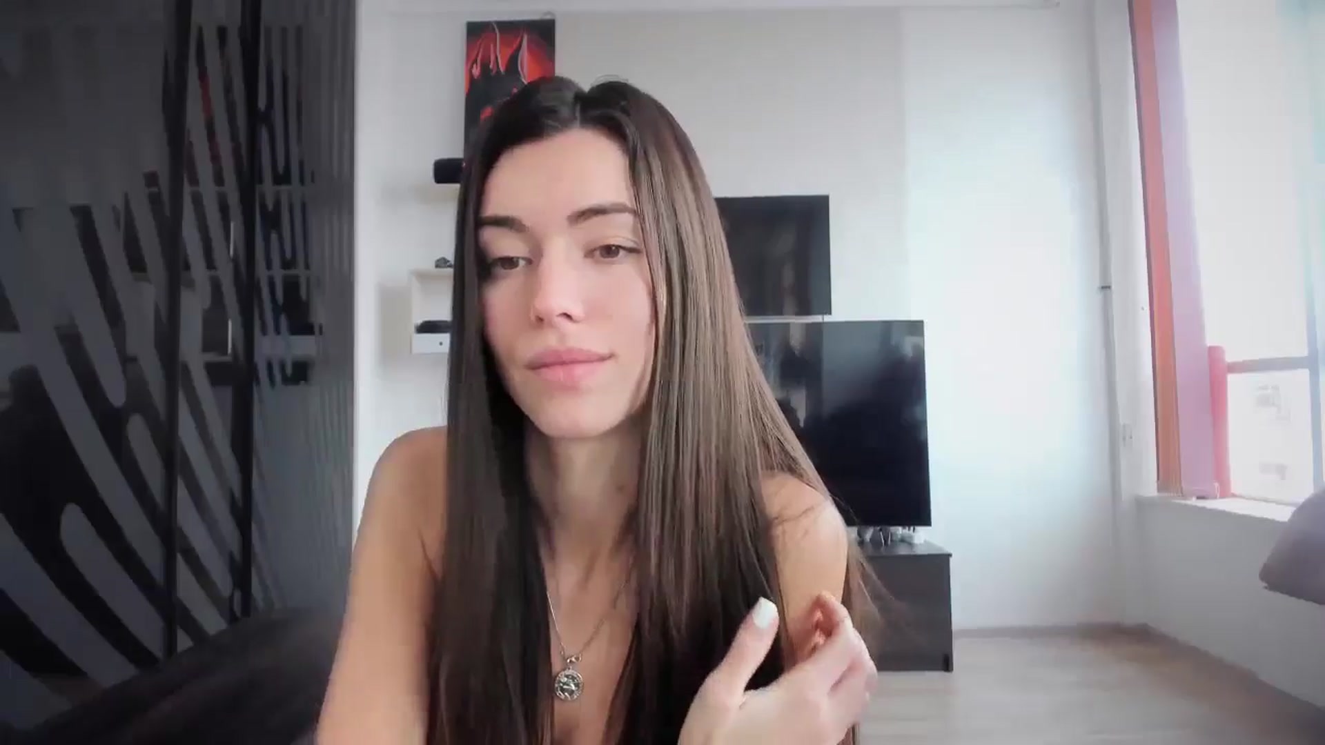 Gallery image thumbnail from laurensaenz's myfreecams stream on, 03/13/2025, 07:48 image 16 of 20