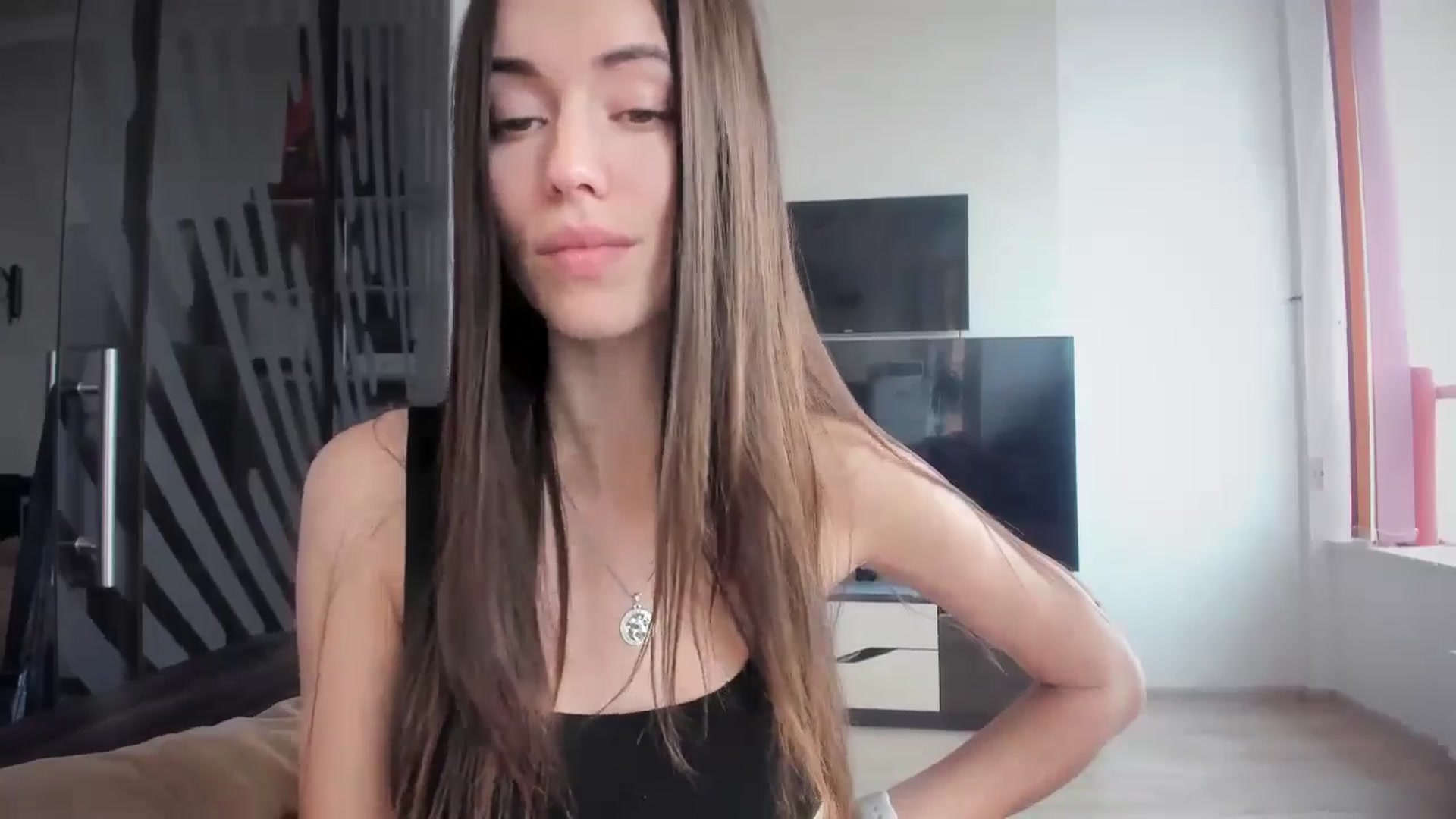 Gallery image thumbnail from laurensaenz's myfreecams stream on, 03/17/2025, 11:12 image 16 of 20
