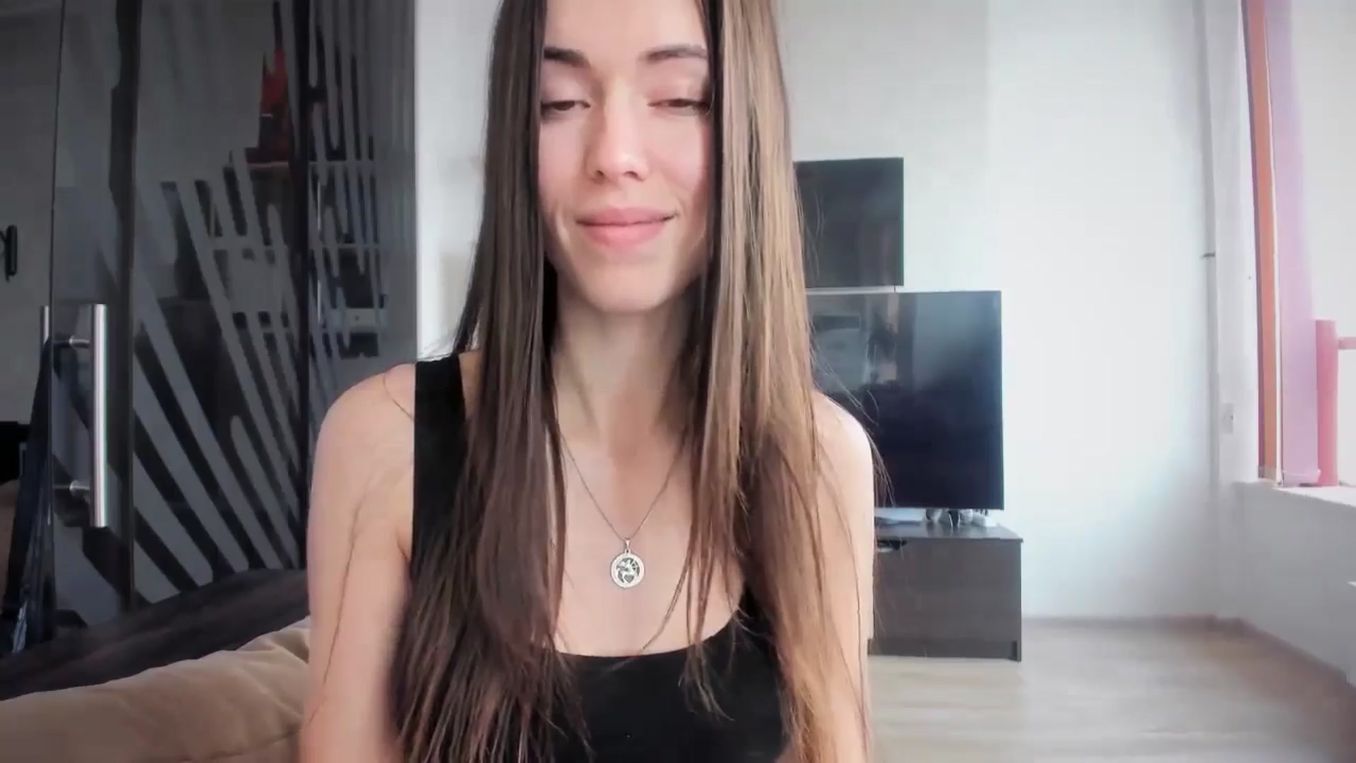 Gallery image thumbnail from laurensaenz's myfreecams stream on, 03/17/2025, 11:12 image 18 of 20