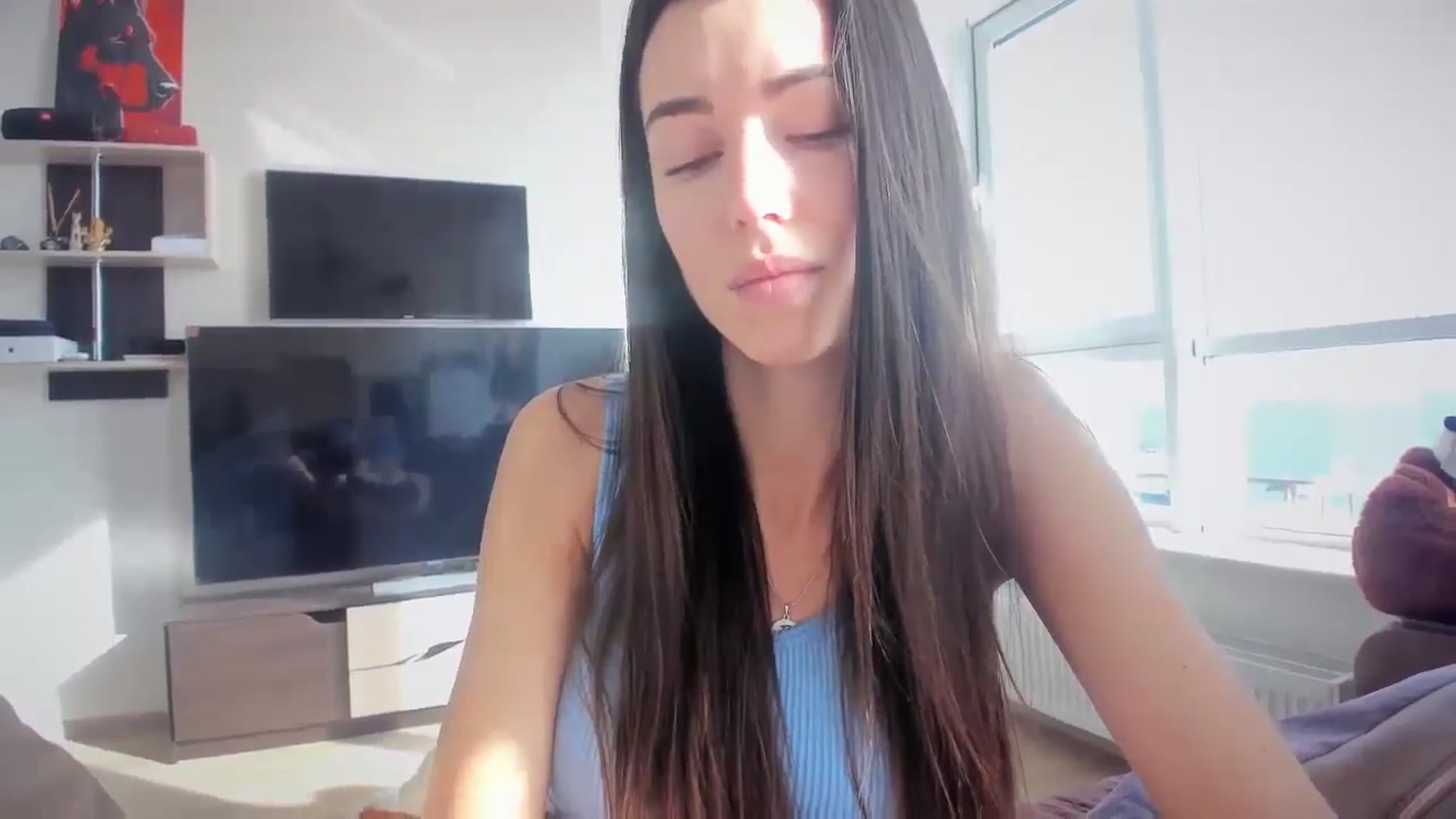 Gallery image thumbnail from laurensaenz's myfreecams stream on, 03/18/2025, 06:49 image 12 of 20