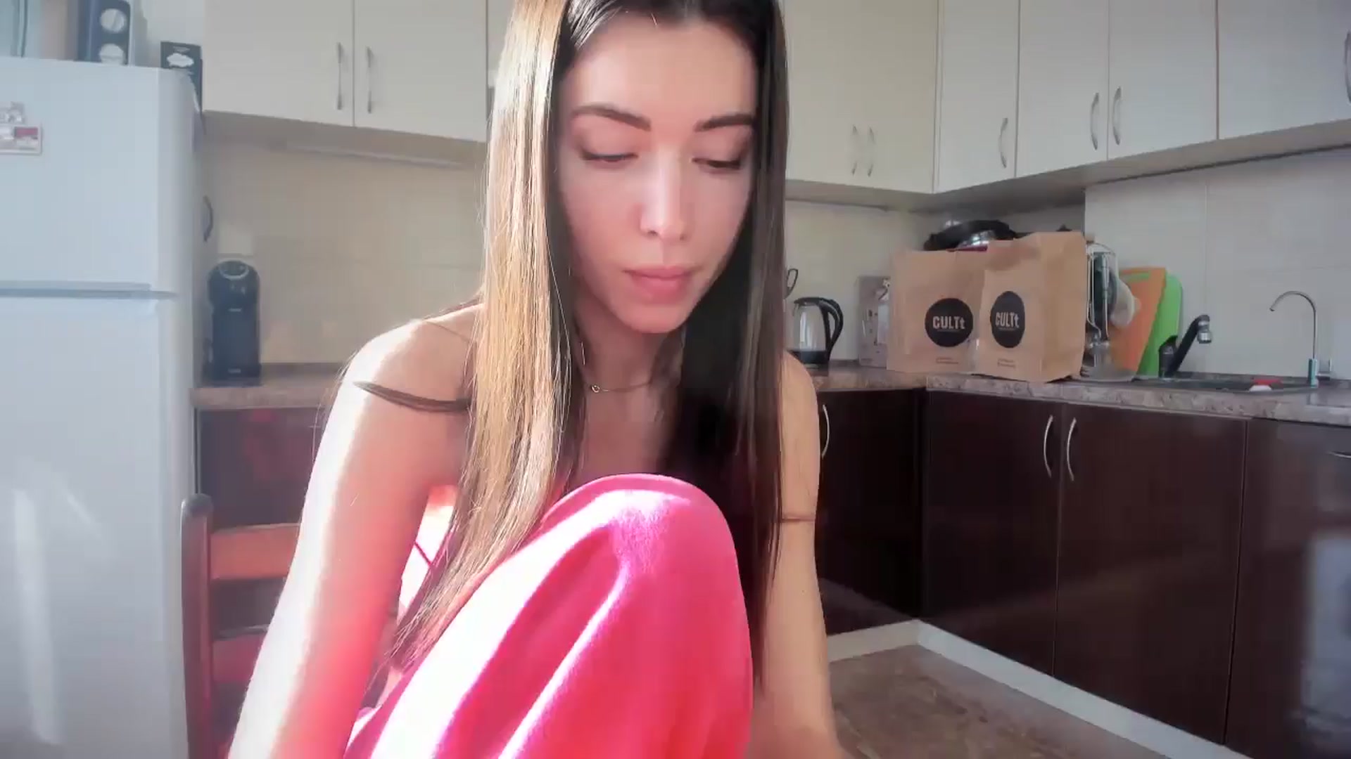 Gallery image thumbnail from laurensaenz's myfreecams stream on, 03/25/2025, 07:31 image 2 of 20
