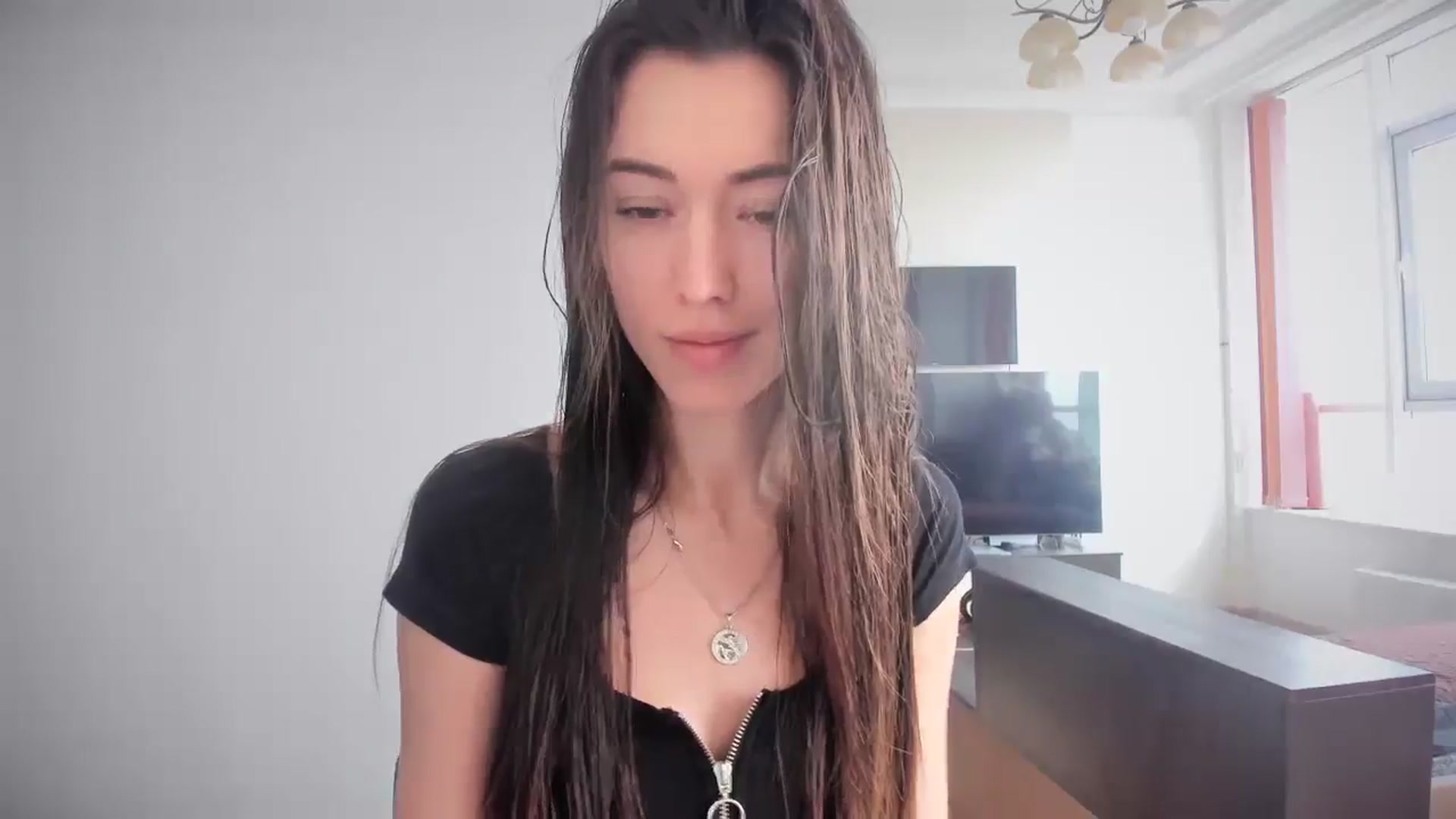 Gallery image thumbnail from laurensaenz's myfreecams stream on, 03/26/2025, 07:17 image 6 of 20