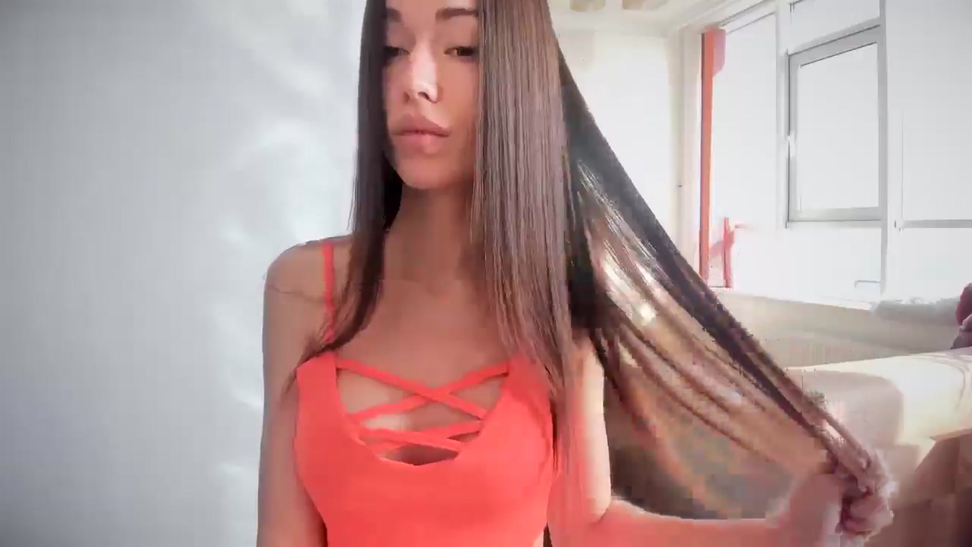 Gallery image thumbnail from laurensaenz's myfreecams stream on, 04/02/2025, 06:49 image 13 of 20