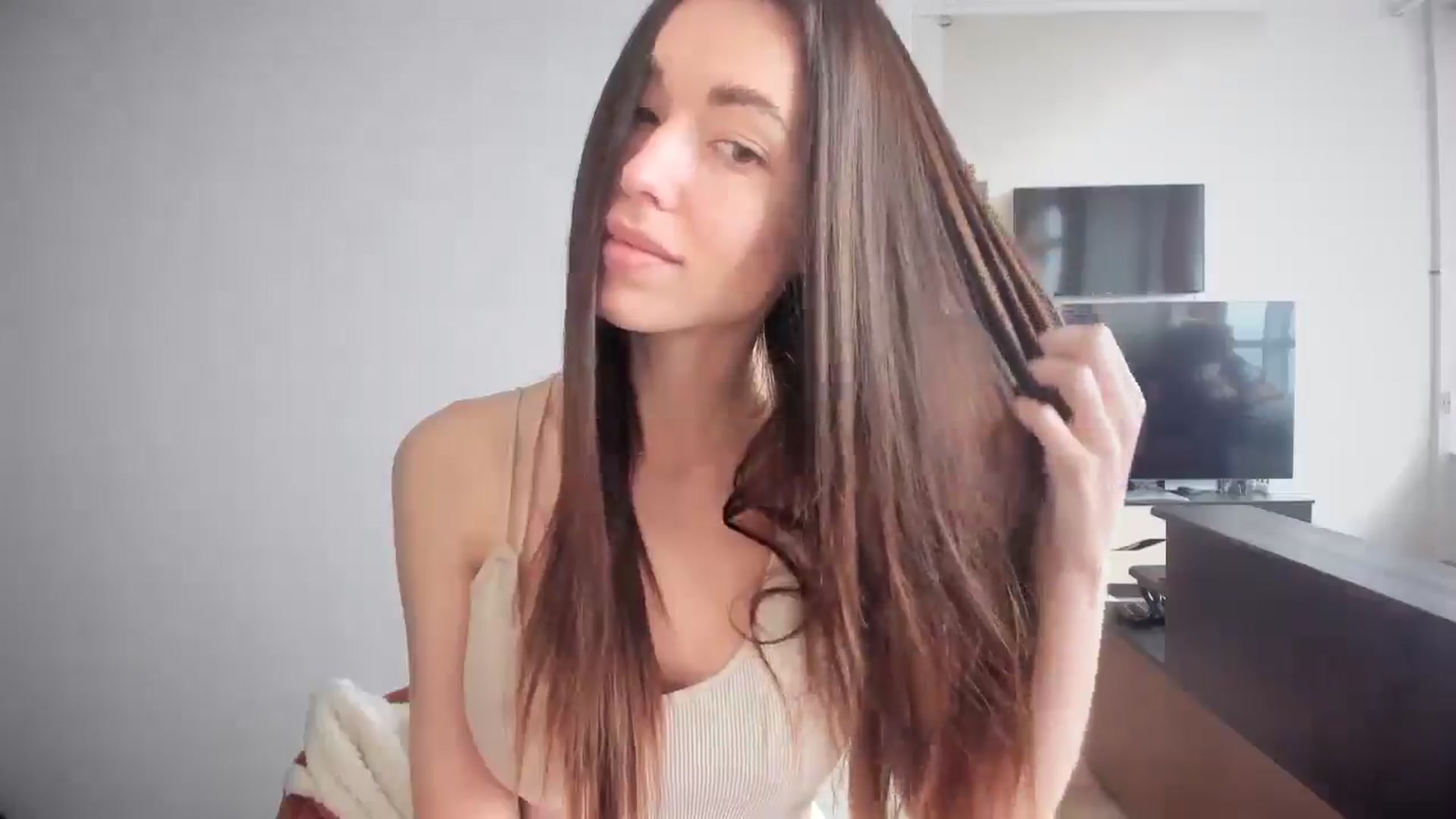 Gallery image thumbnail from laurensaenz's myfreecams stream on, 04/04/2025, 07:57 image 20 of 20
