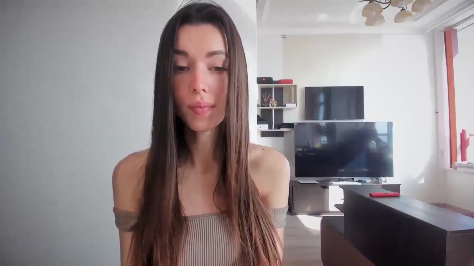 Gallery image thumbnail from laurensaenz's myfreecams stream on, 04/12/2025, 06:58 image 4 of 20