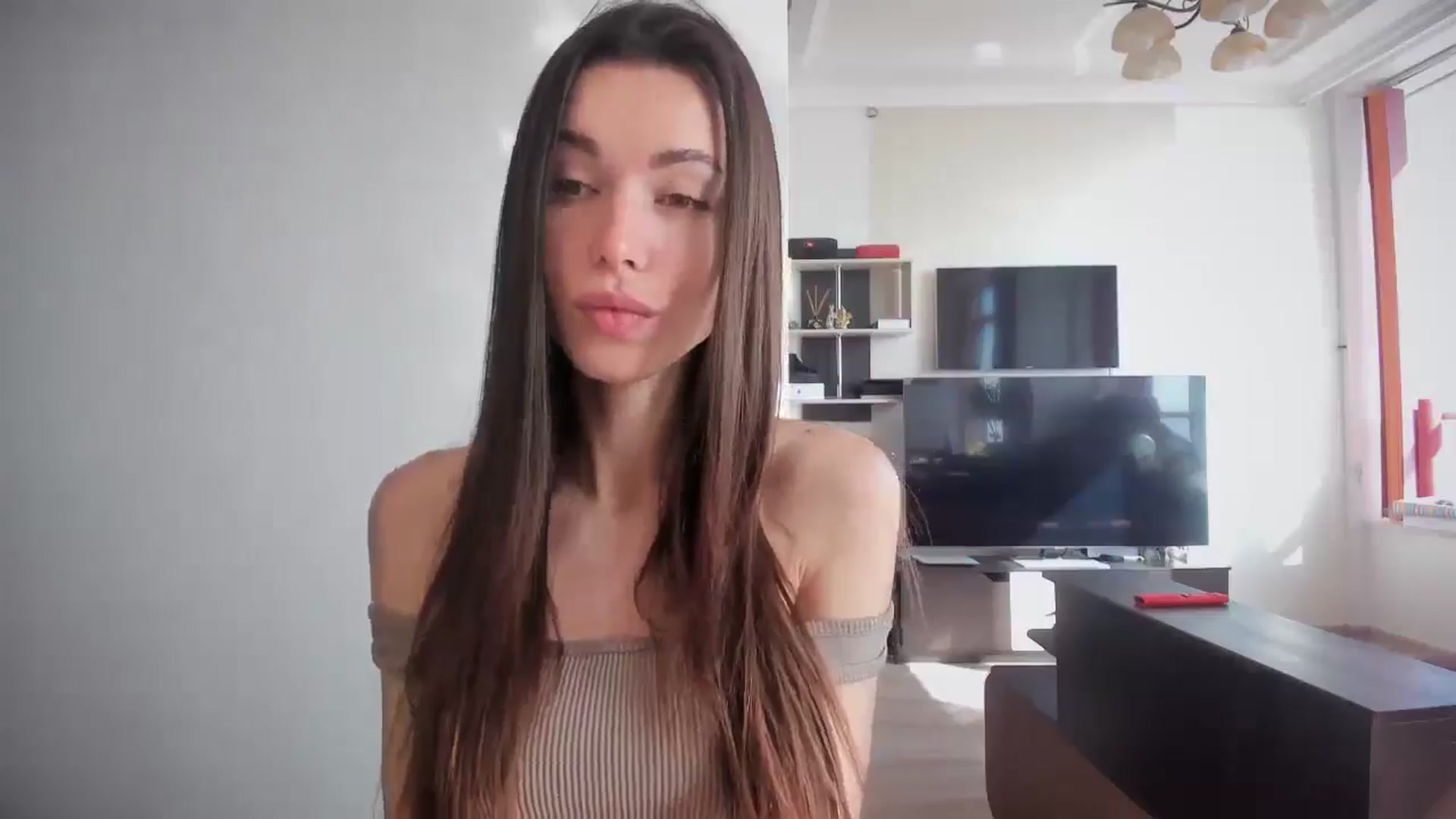 Gallery image thumbnail from laurensaenz's myfreecams stream on, 04/12/2025, 06:58 image 3 of 20