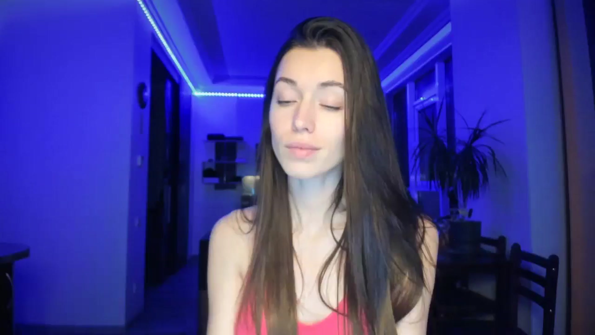 Gallery image thumbnail from laurensaenz's myfreecams stream on, 04/13/2025, 19:54 image 1 of 20