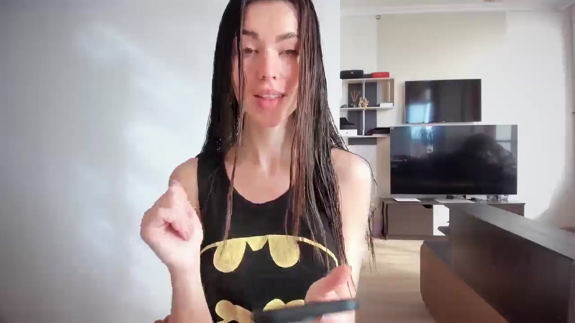 Gallery image thumbnail from laurensaenz's myfreecams stream on, 04/15/2025, 06:32 image 7 of 20
