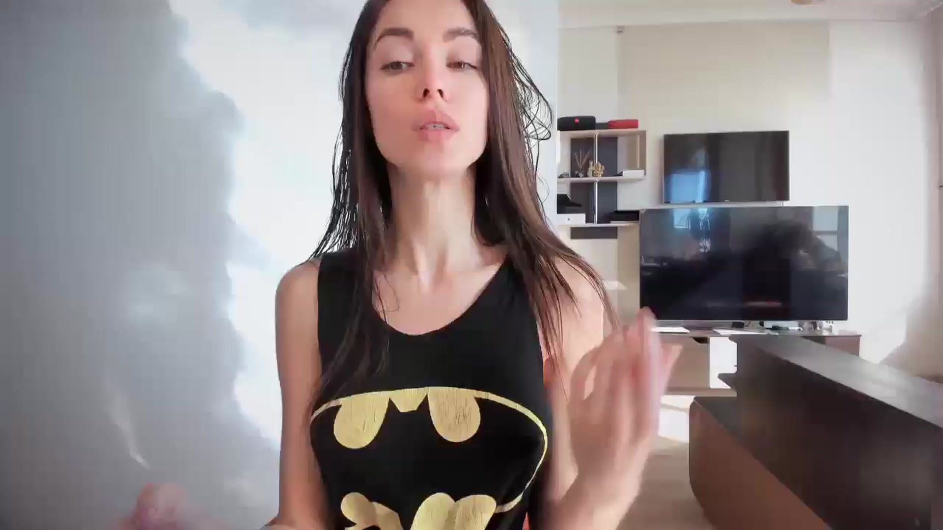Gallery image thumbnail from laurensaenz's myfreecams stream on, 04/15/2025, 06:32 image 16 of 20