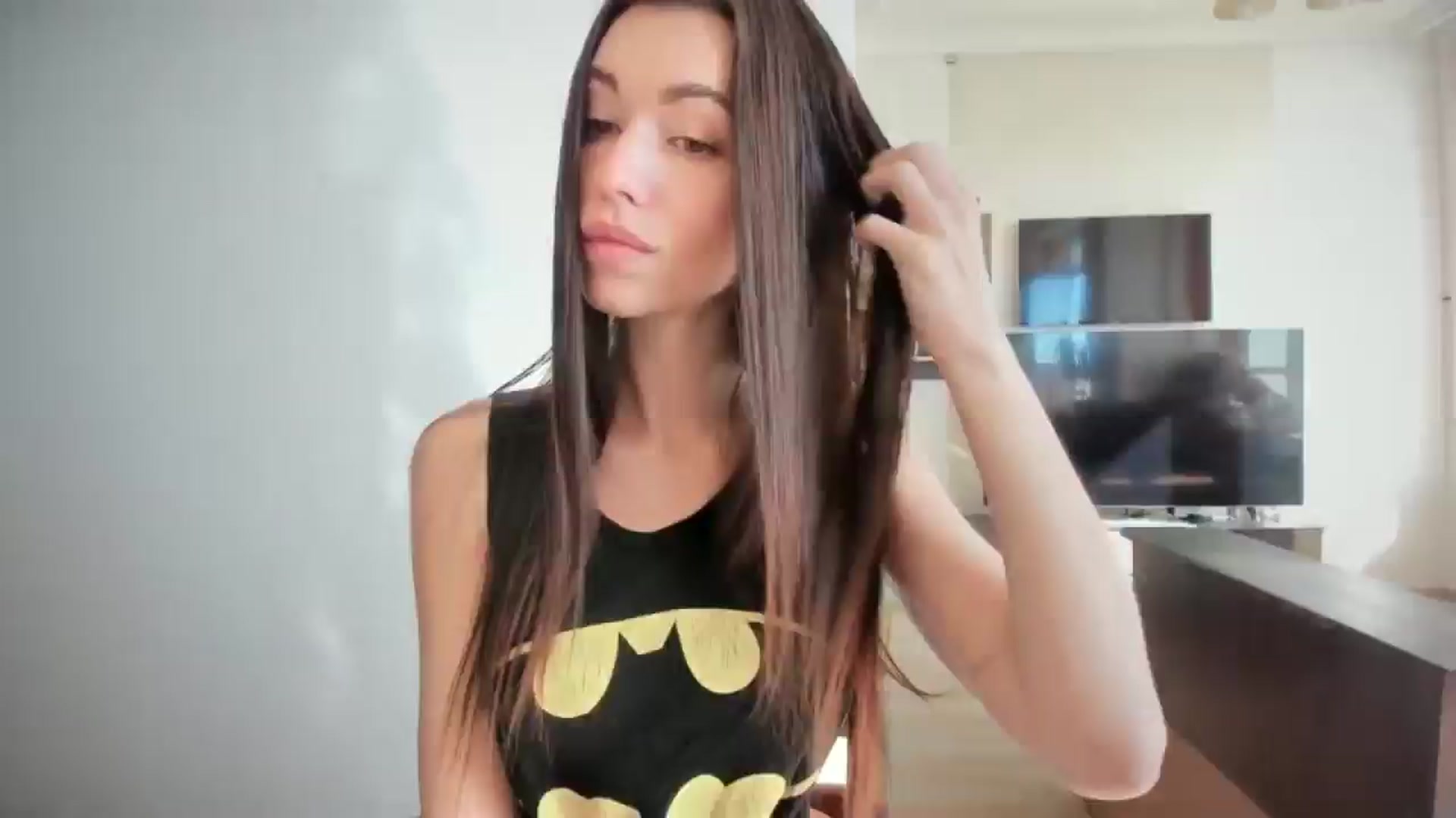 Gallery image thumbnail from laurensaenz's myfreecams stream on, 04/15/2025, 07:44 image 1 of 20