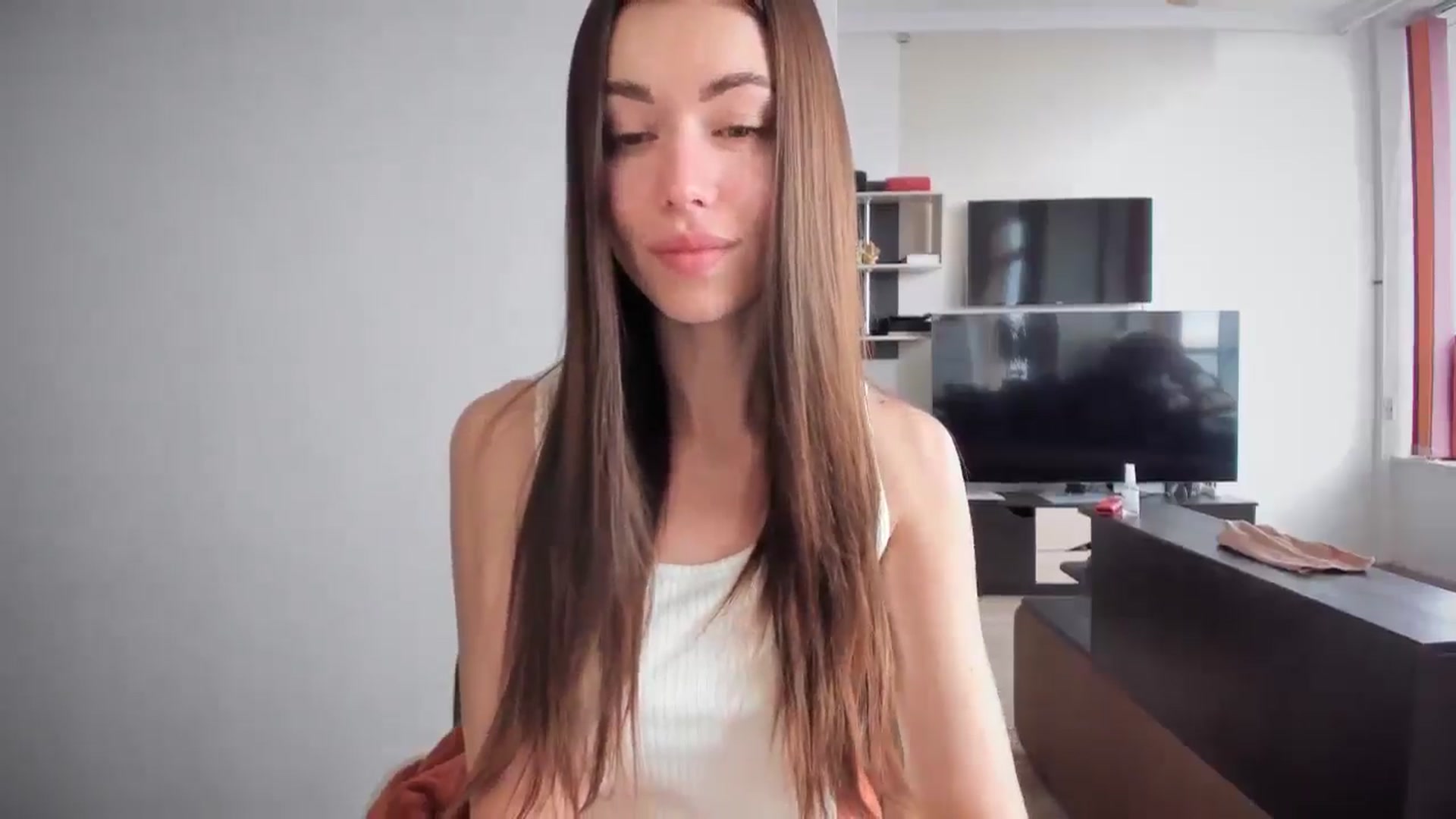 Gallery image thumbnail from laurensaenz's myfreecams stream on, 04/16/2025, 06:15 image 11 of 20