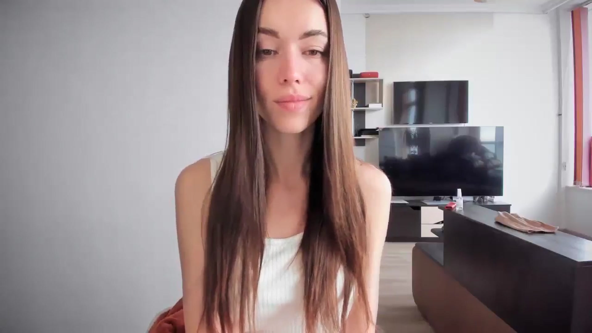 Gallery image thumbnail from laurensaenz's myfreecams stream on, 04/16/2025, 06:15 image 9 of 20