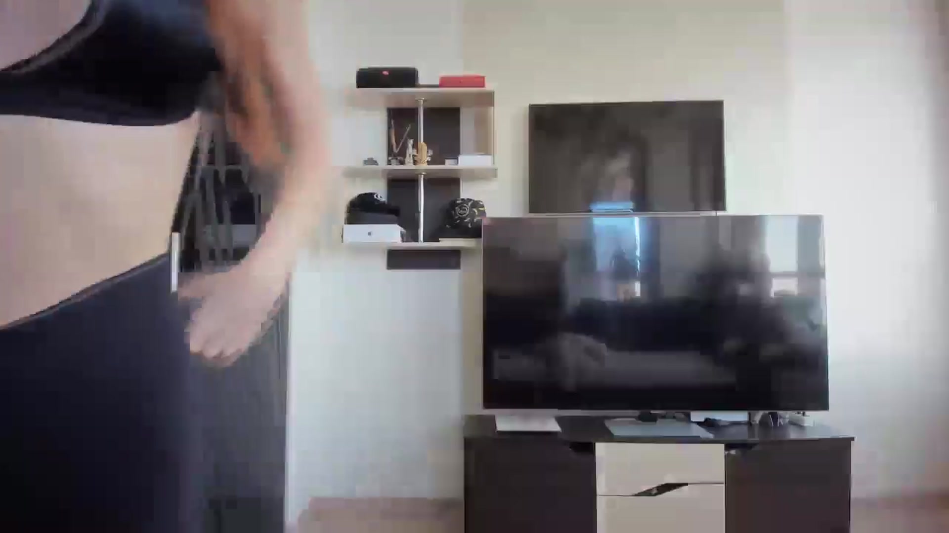 Gallery image thumbnail from laurensaenz's myfreecams stream on, 04/18/2025, 09:38 image 2 of 20