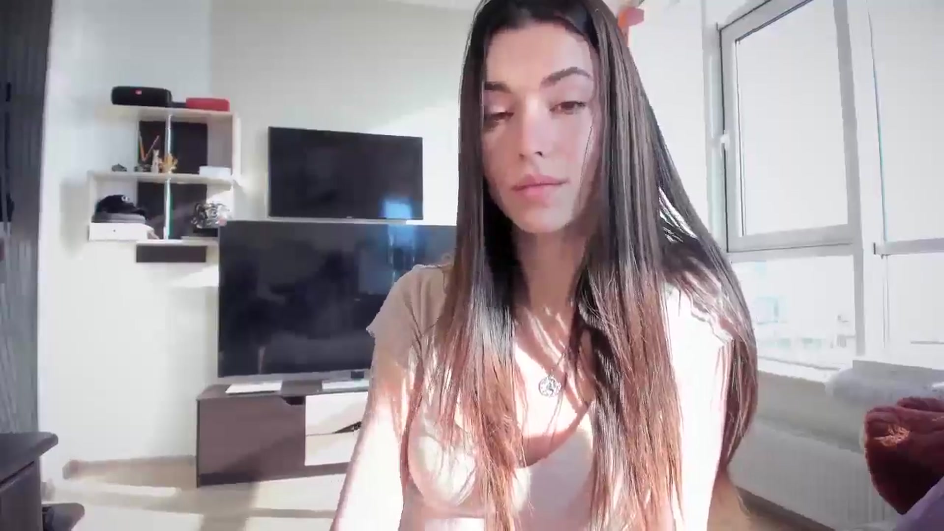 Gallery image thumbnail from laurensaenz's myfreecams stream on, 04/22/2025, 05:14 image 19 of 20
