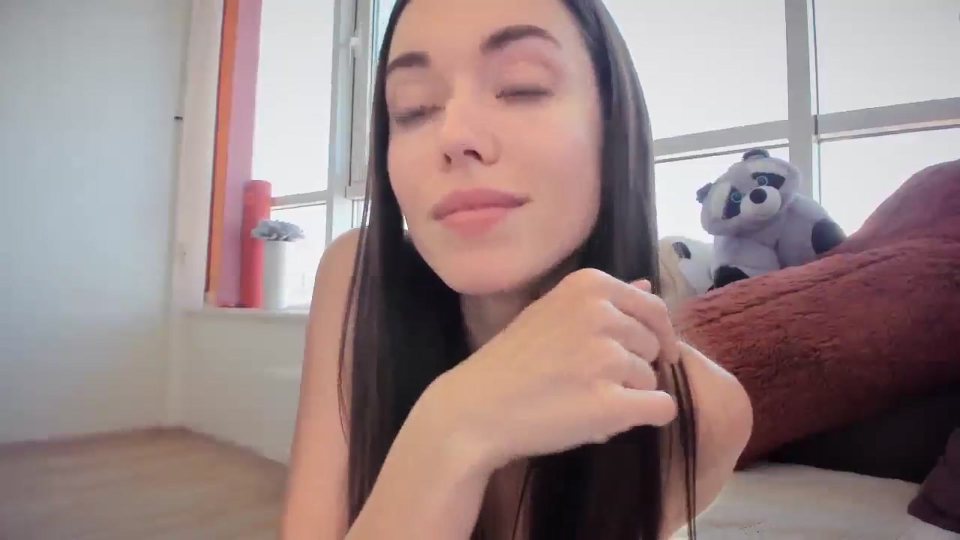 Gallery image thumbnail from laurensaenz's myfreecams stream on, 04/23/2025, 13:15 image 19 of 20