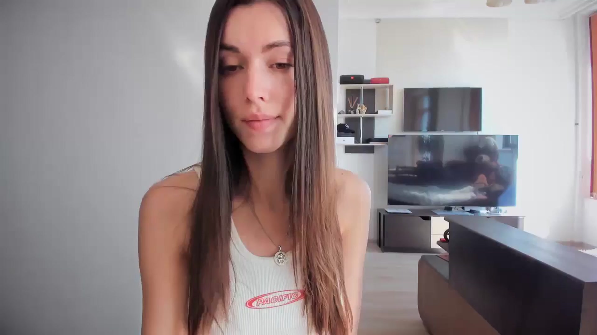 Gallery image thumbnail from laurensaenz's myfreecams stream on, 04/28/2025, 07:03 image 16 of 20
